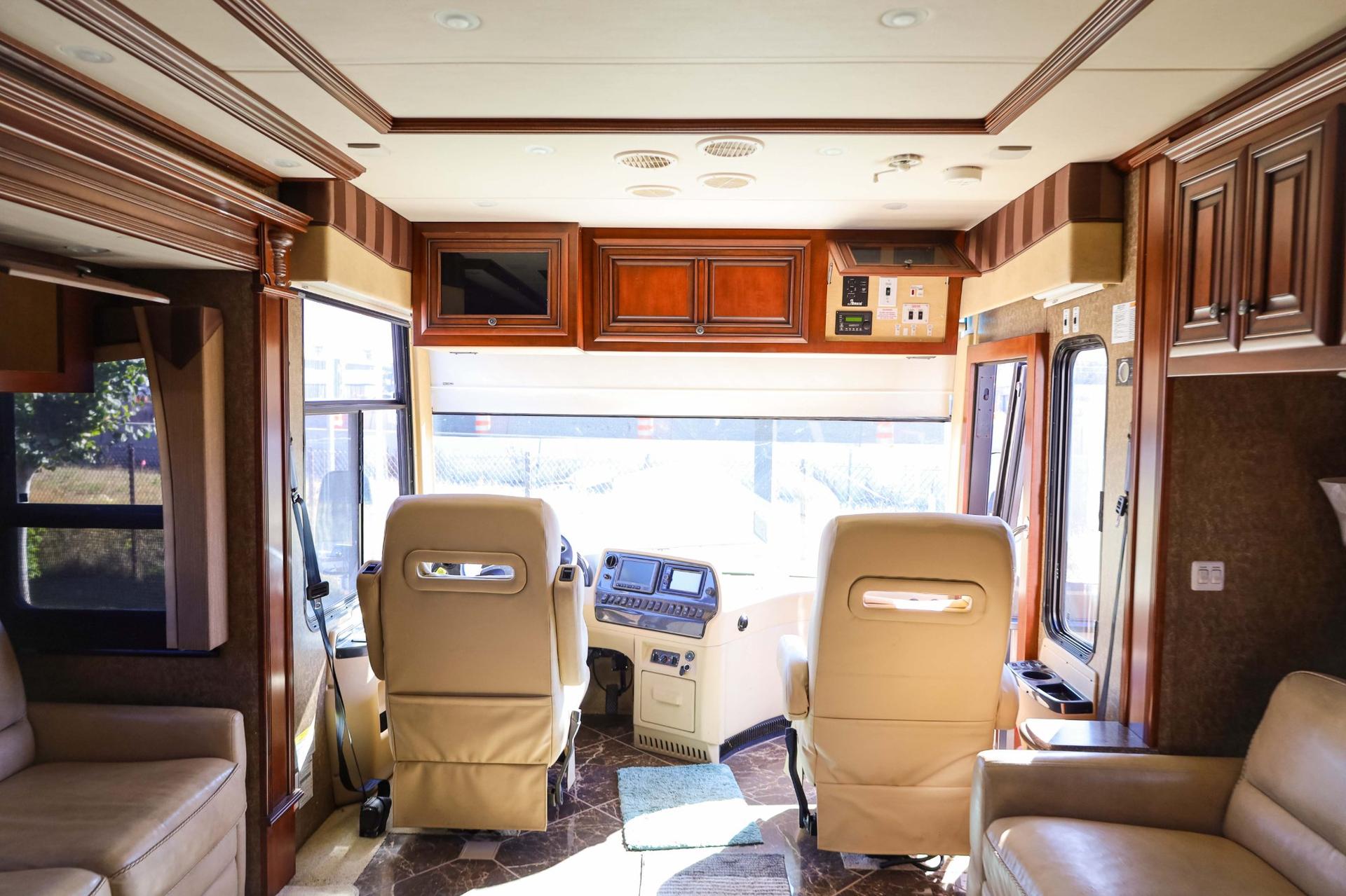 2013 Newmar 2013 Newmar Dutchstar 4347 - thumbnail 13