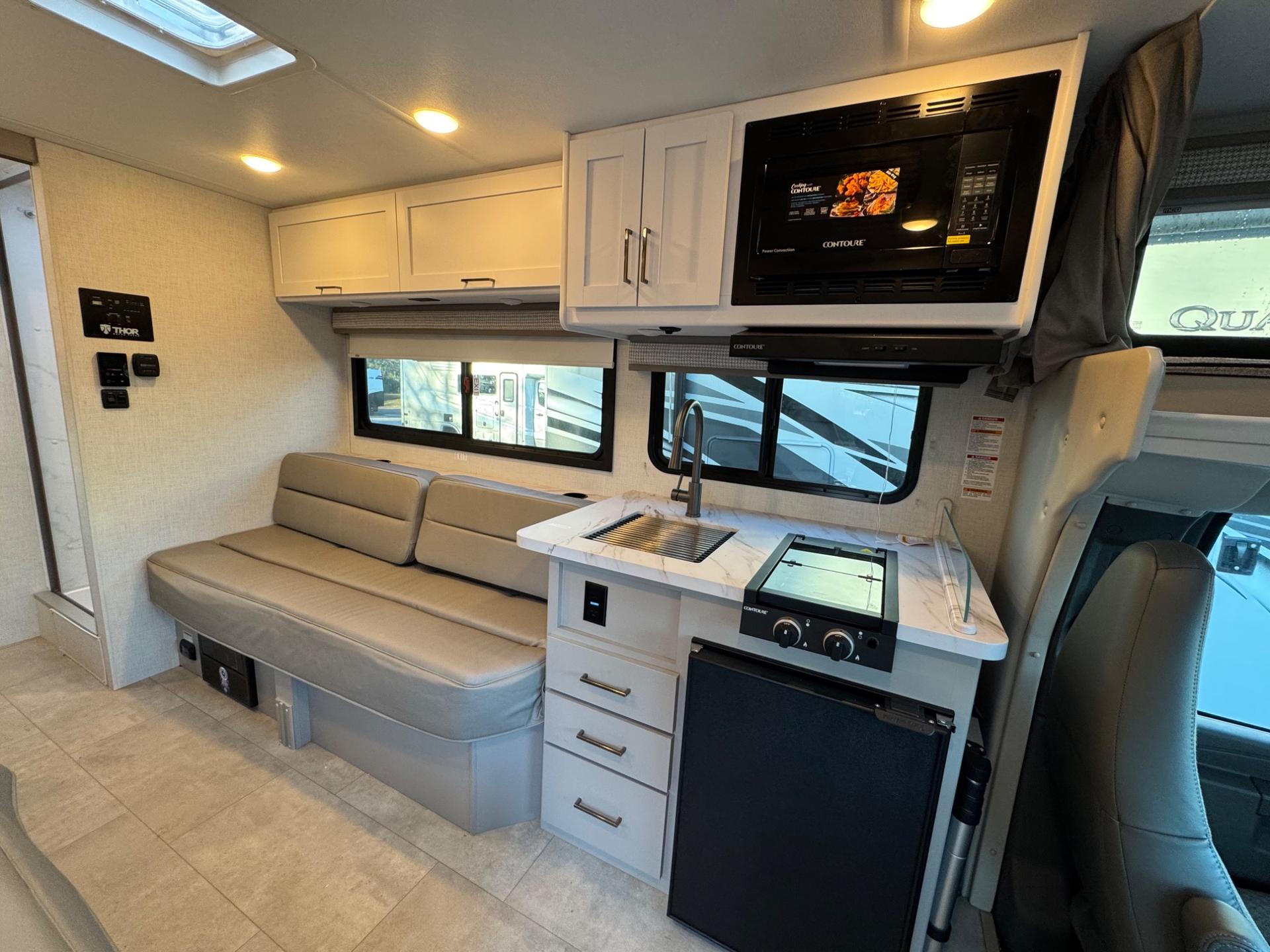 2026 Thor Motor Coach 2026 Thor Motor Coach Quantum - thumbnail 11