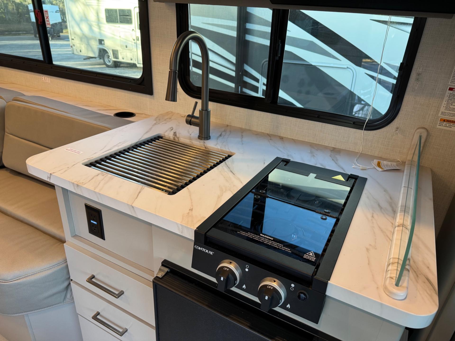 2026 Thor Motor Coach 2026 Thor Motor Coach Quantum - thumbnail 12