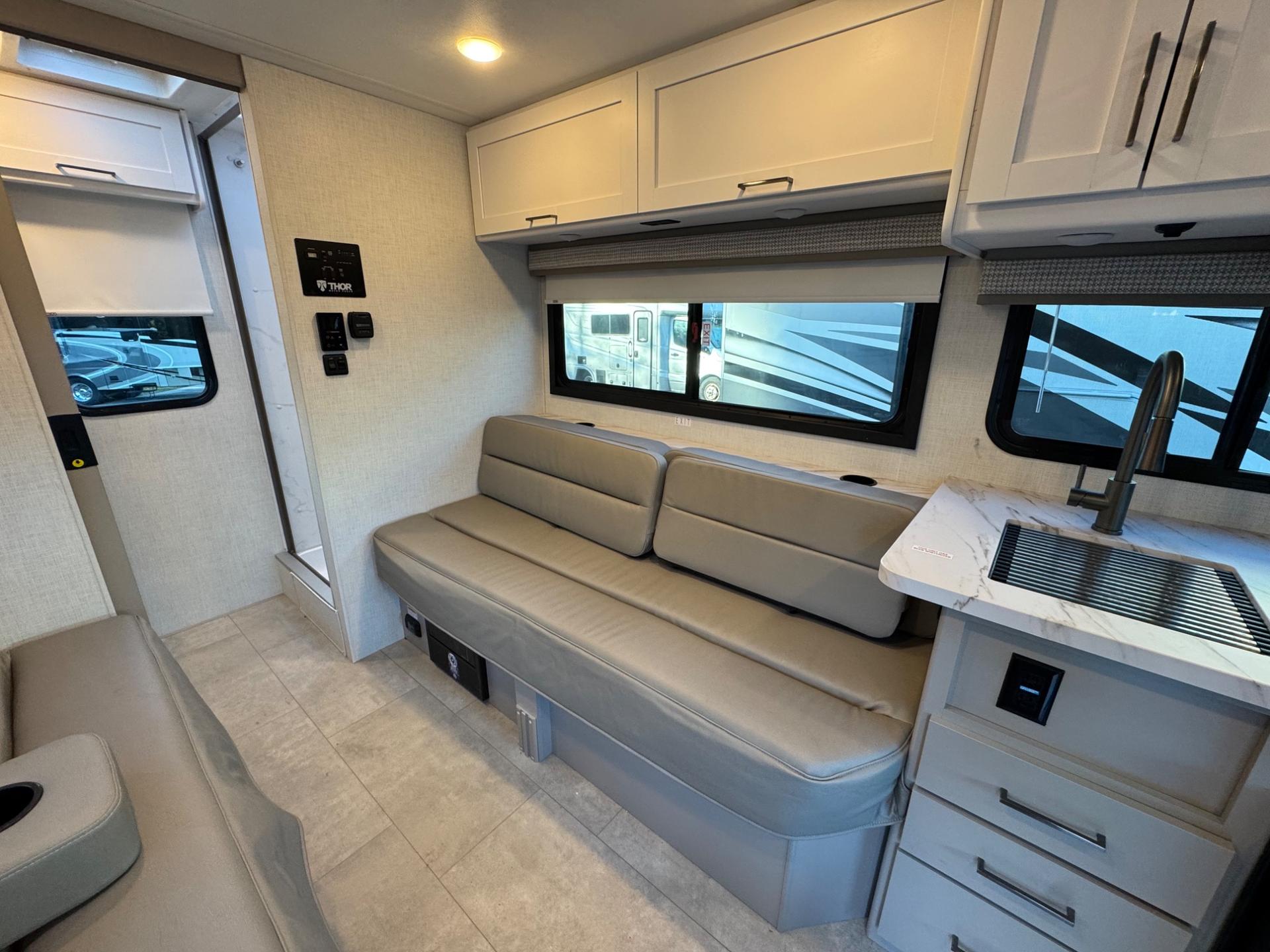 2026 Thor Motor Coach 2026 Thor Motor Coach Quantum - thumbnail 16