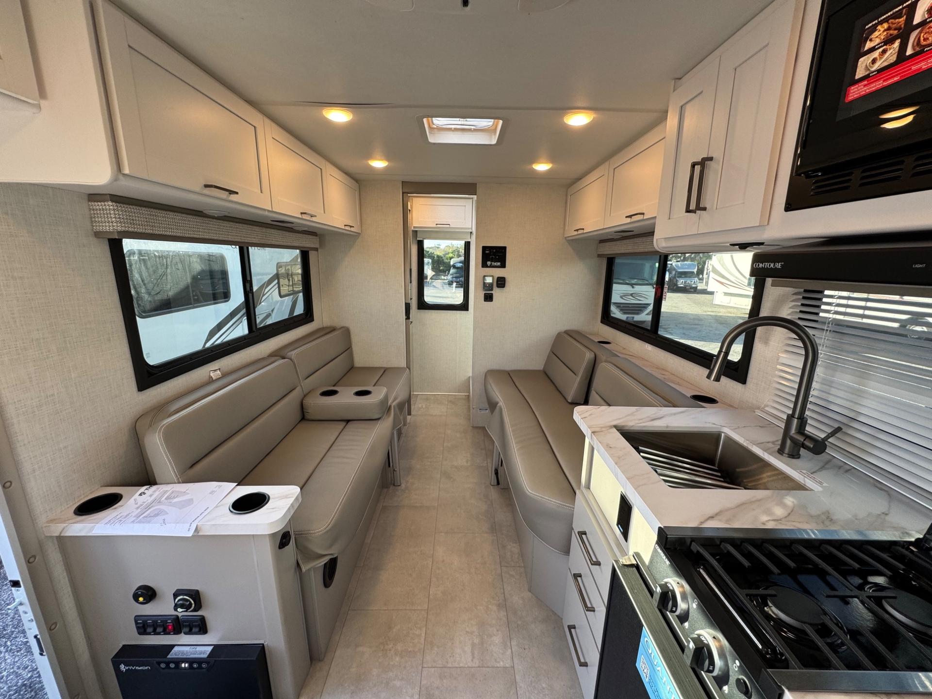 2026 Thor Motor Coach 2026 Thor Motor Coach Quantum - thumbnail 7