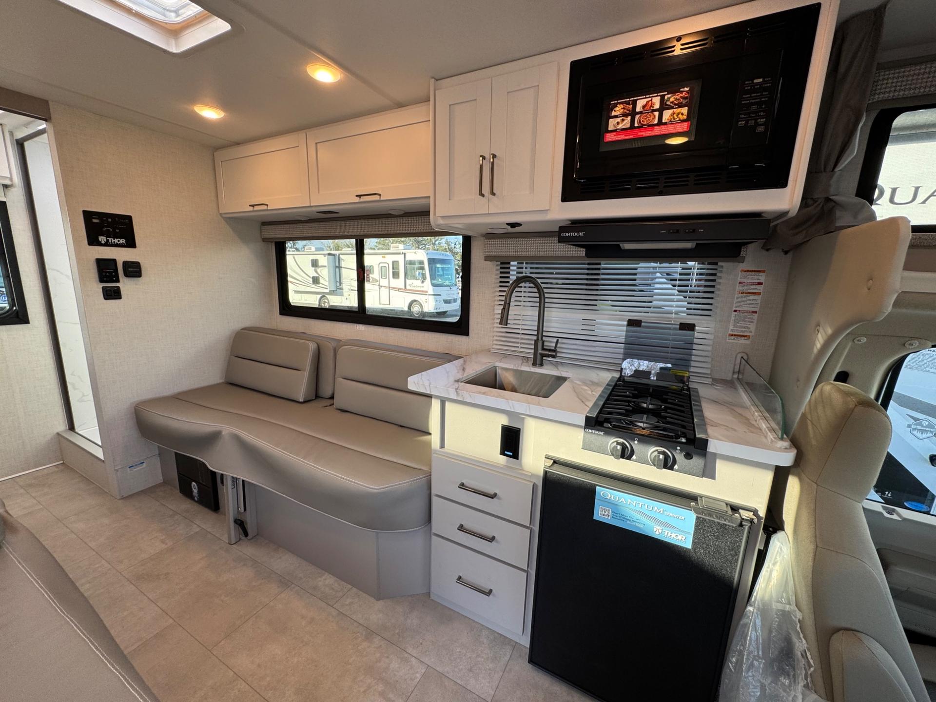 2026 Thor Motor Coach 2026 Thor Motor Coach Quantum - thumbnail 10