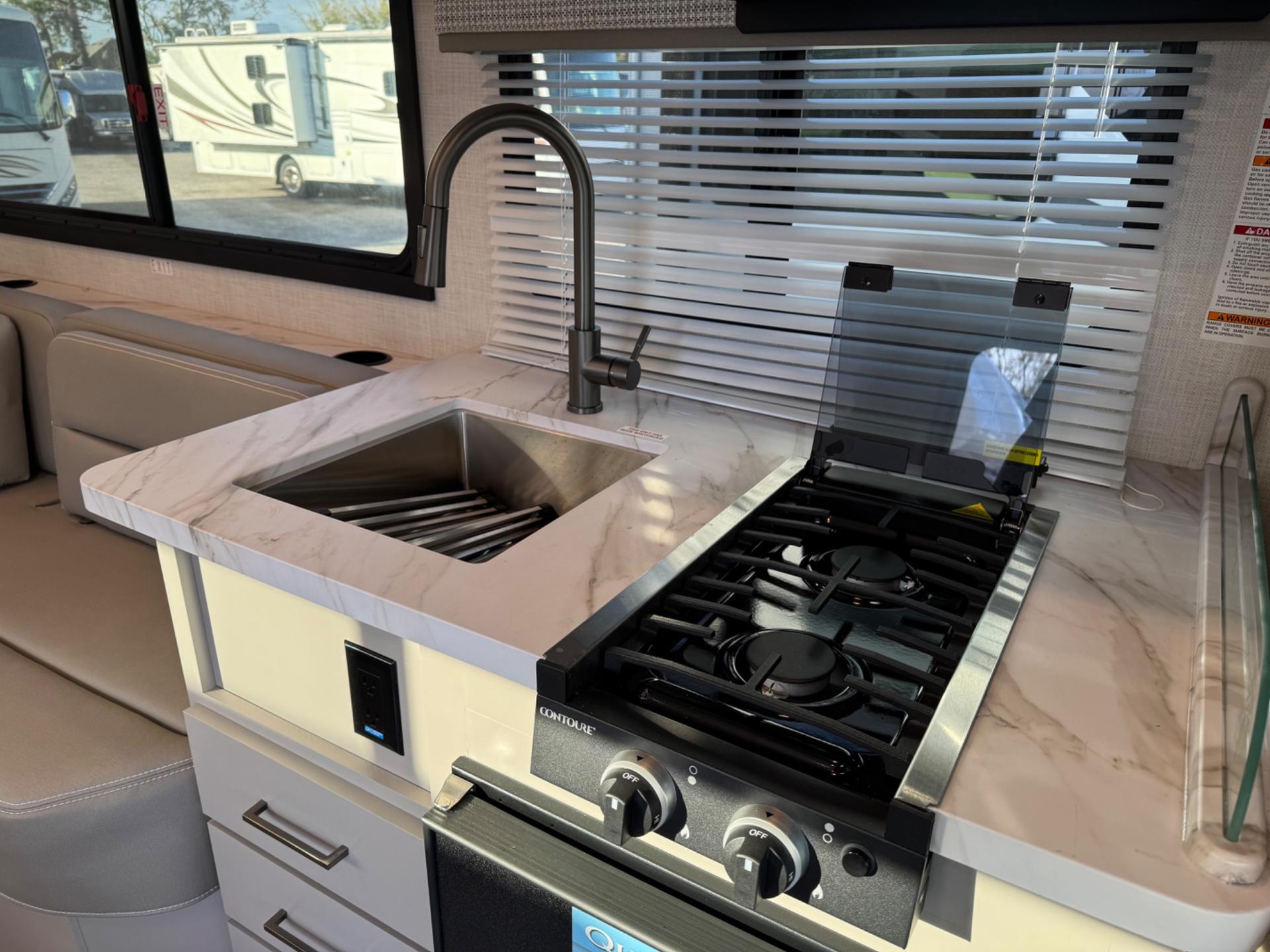 2026 Thor Motor Coach 2026 Thor Motor Coach Quantum - thumbnail 11