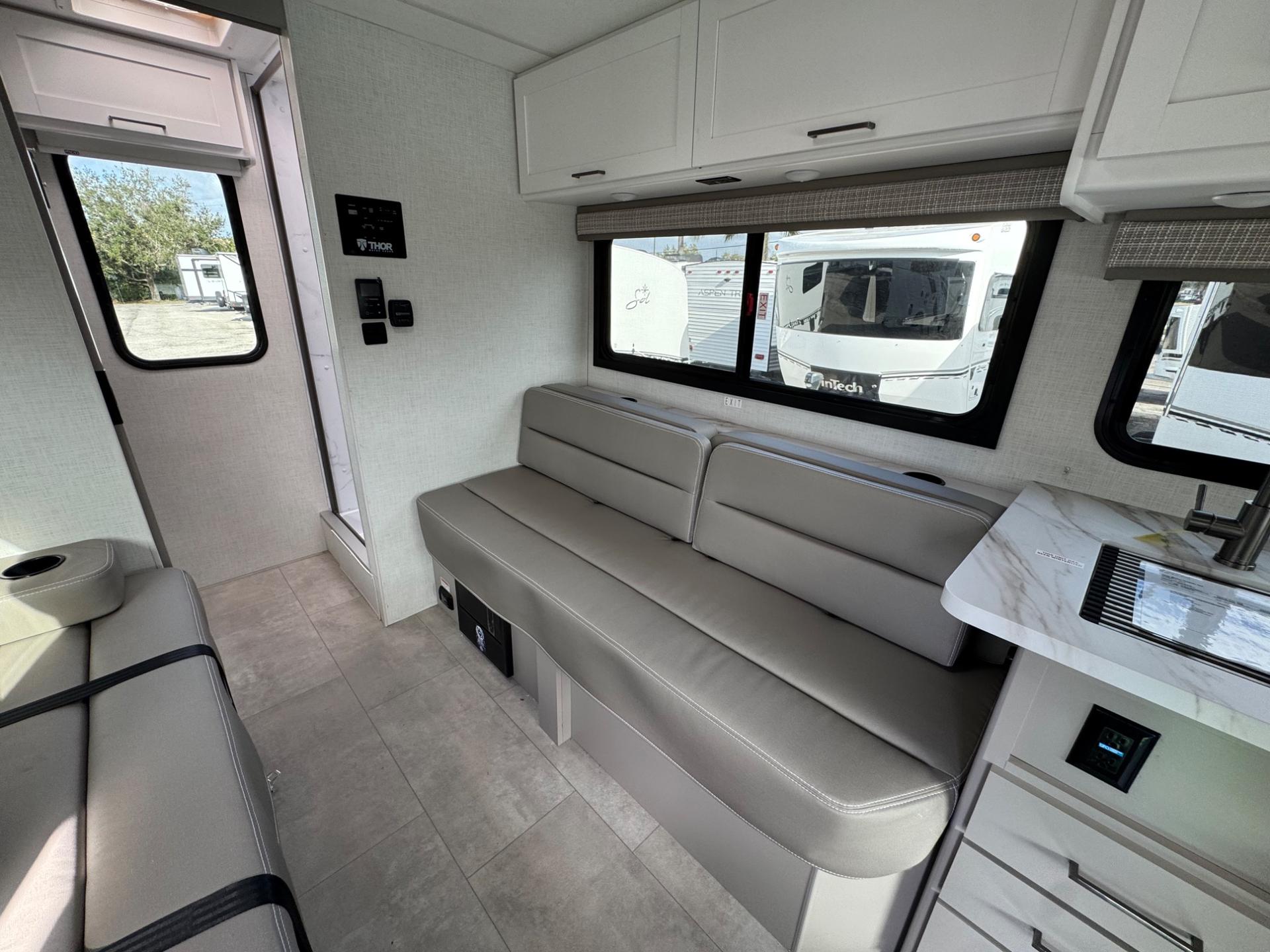 2026 Thor Motor Coach 2026 Thor Motor Coach Quantum - thumbnail 13