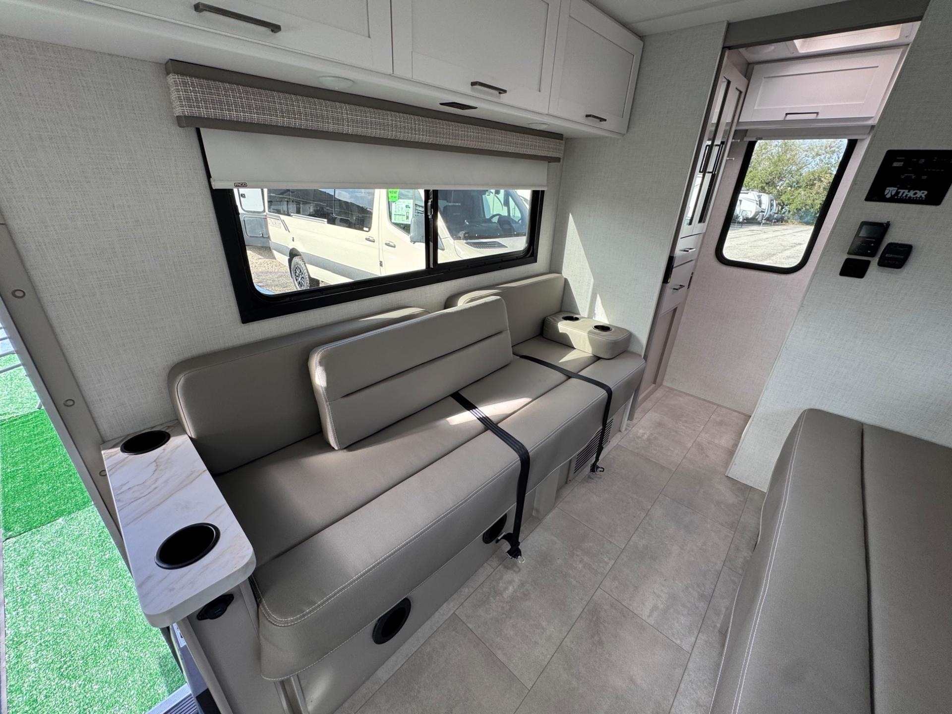 2026 Thor Motor Coach 2026 Thor Motor Coach Quantum - thumbnail 14