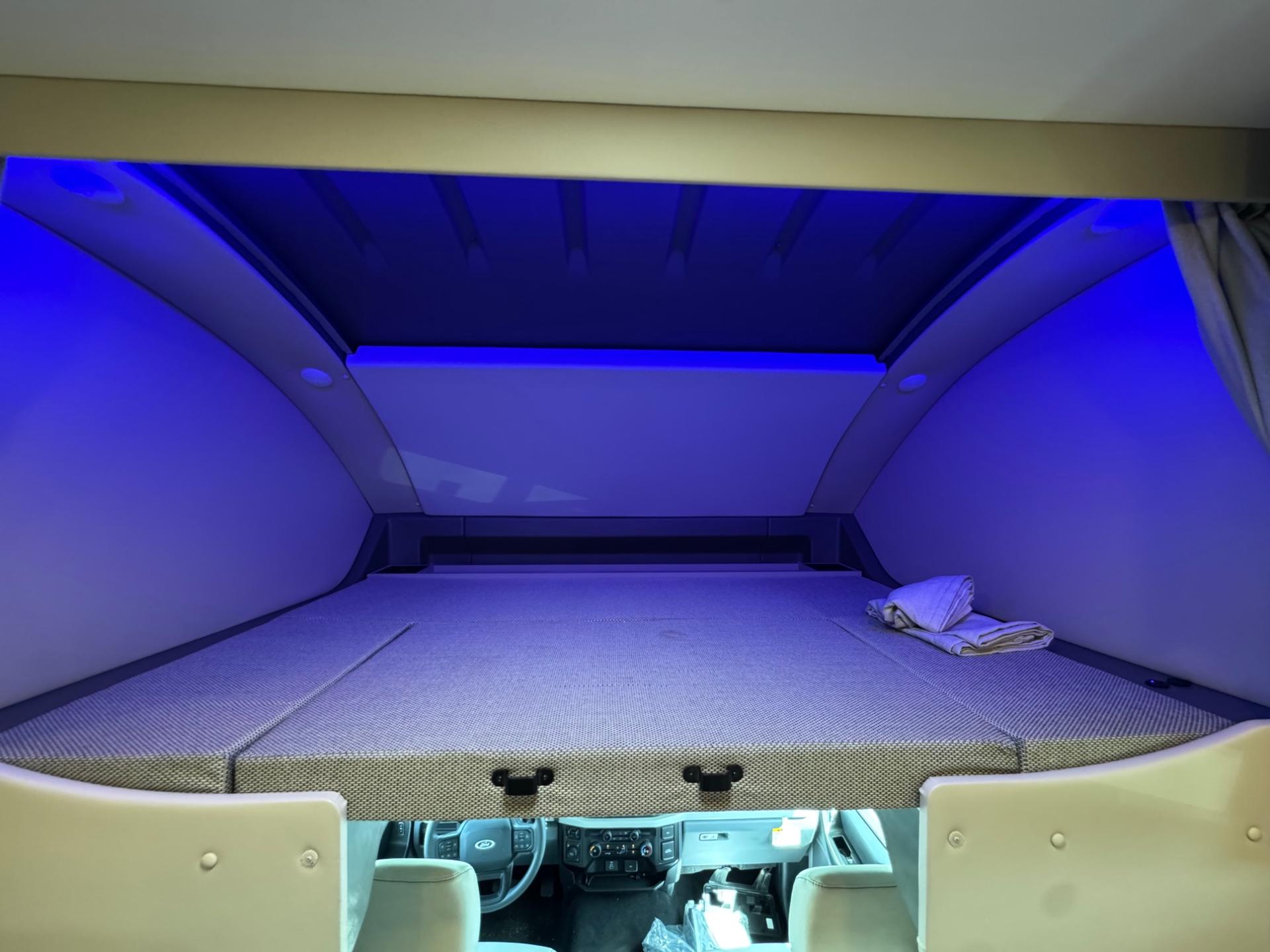 2026 Thor Motor Coach 2026 Thor Motor Coach Omni Trail - thumbnail 20