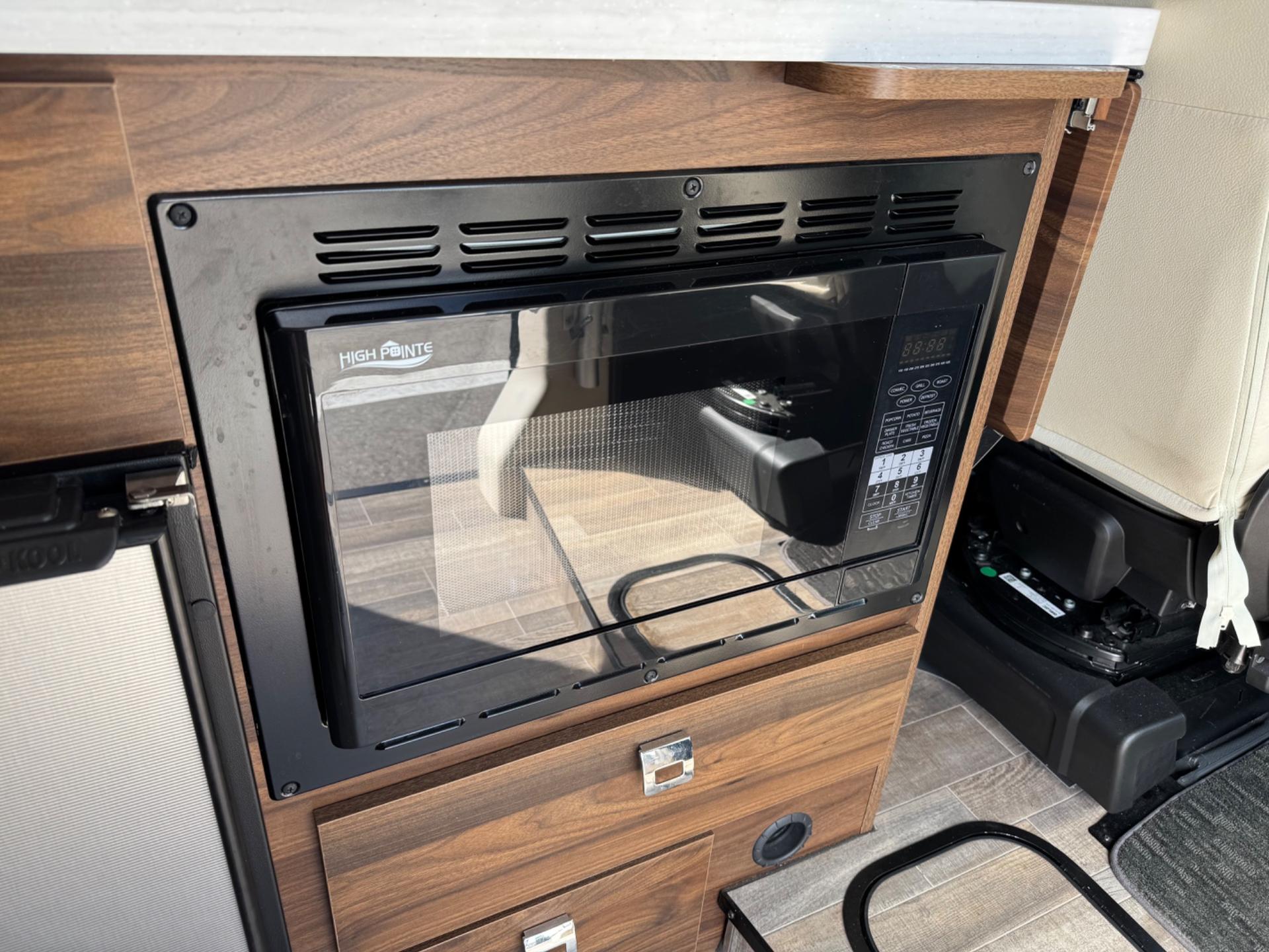 2025 Winnebago 2025 Winnebago Travato - thumbnail 13