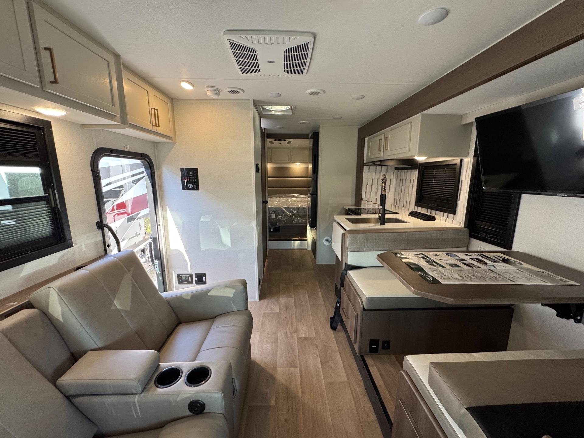 2026 East to West 2026 East to West College Avenue - thumbnail 8