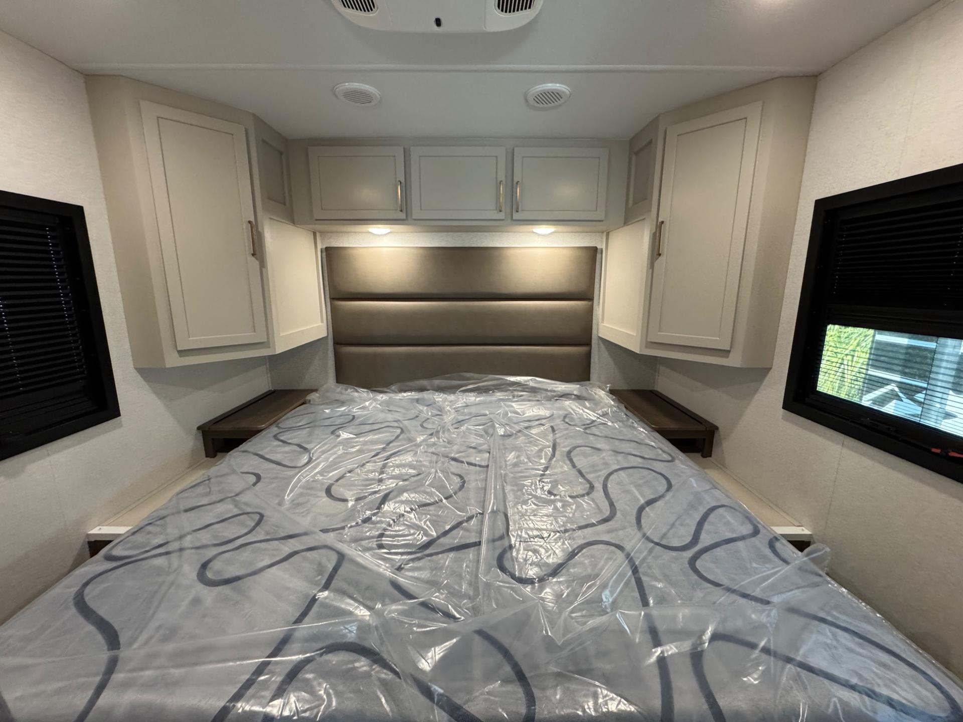 2026 East to West 2026 East to West College Avenue - thumbnail 20