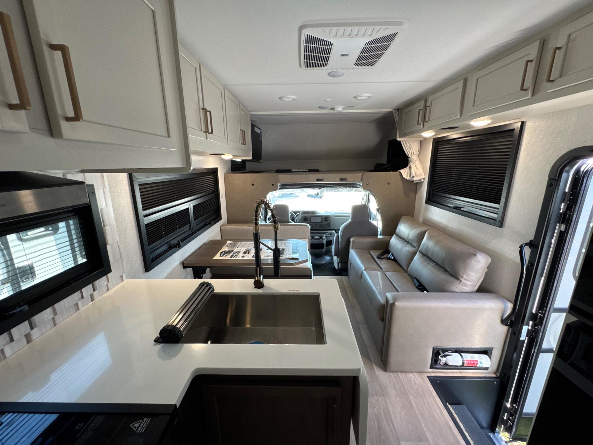 2026 East to West 2026 East to West College Avenue - thumbnail 8