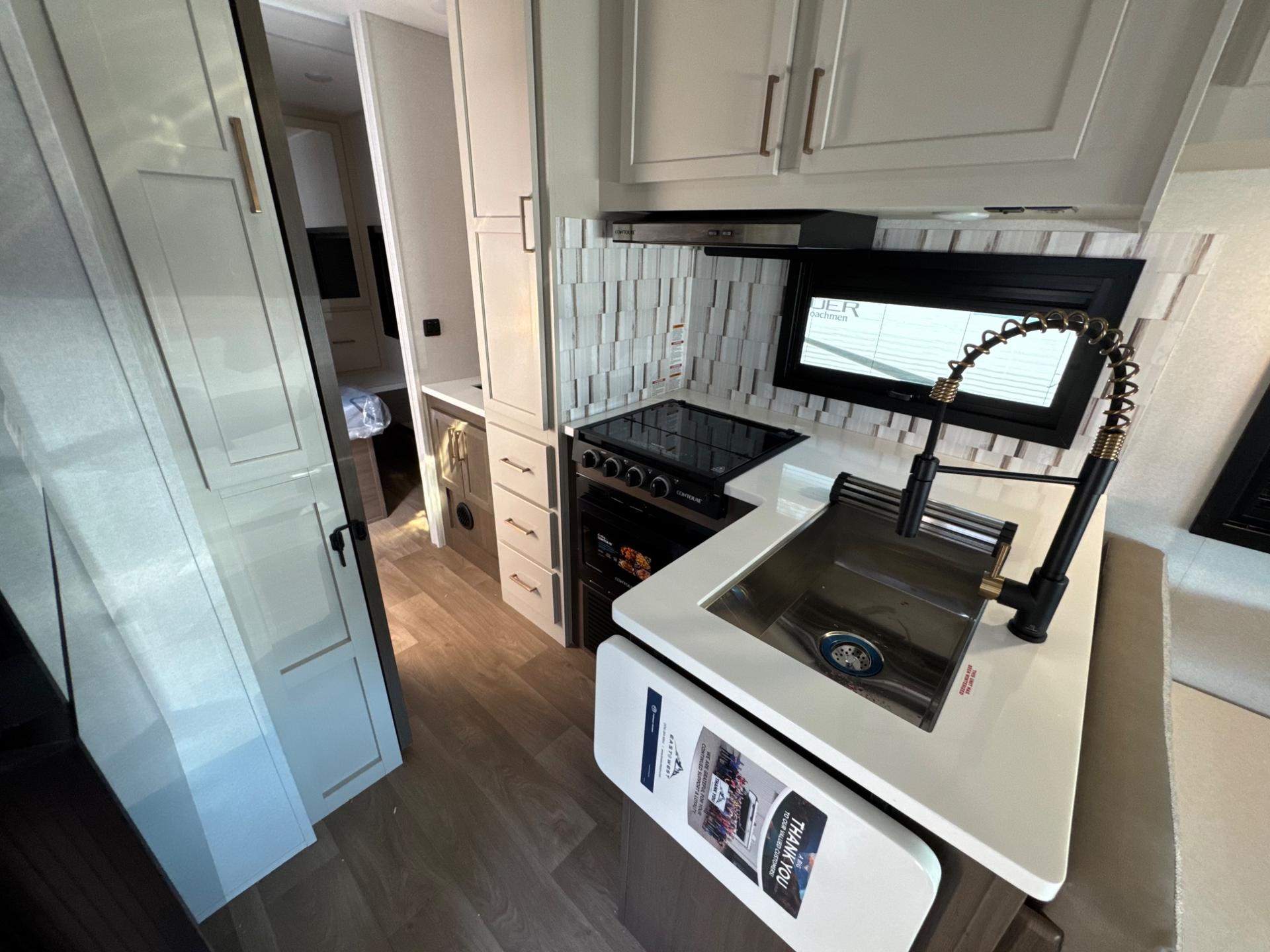 2026 East to West 2026 East to West College Avenue - thumbnail 10