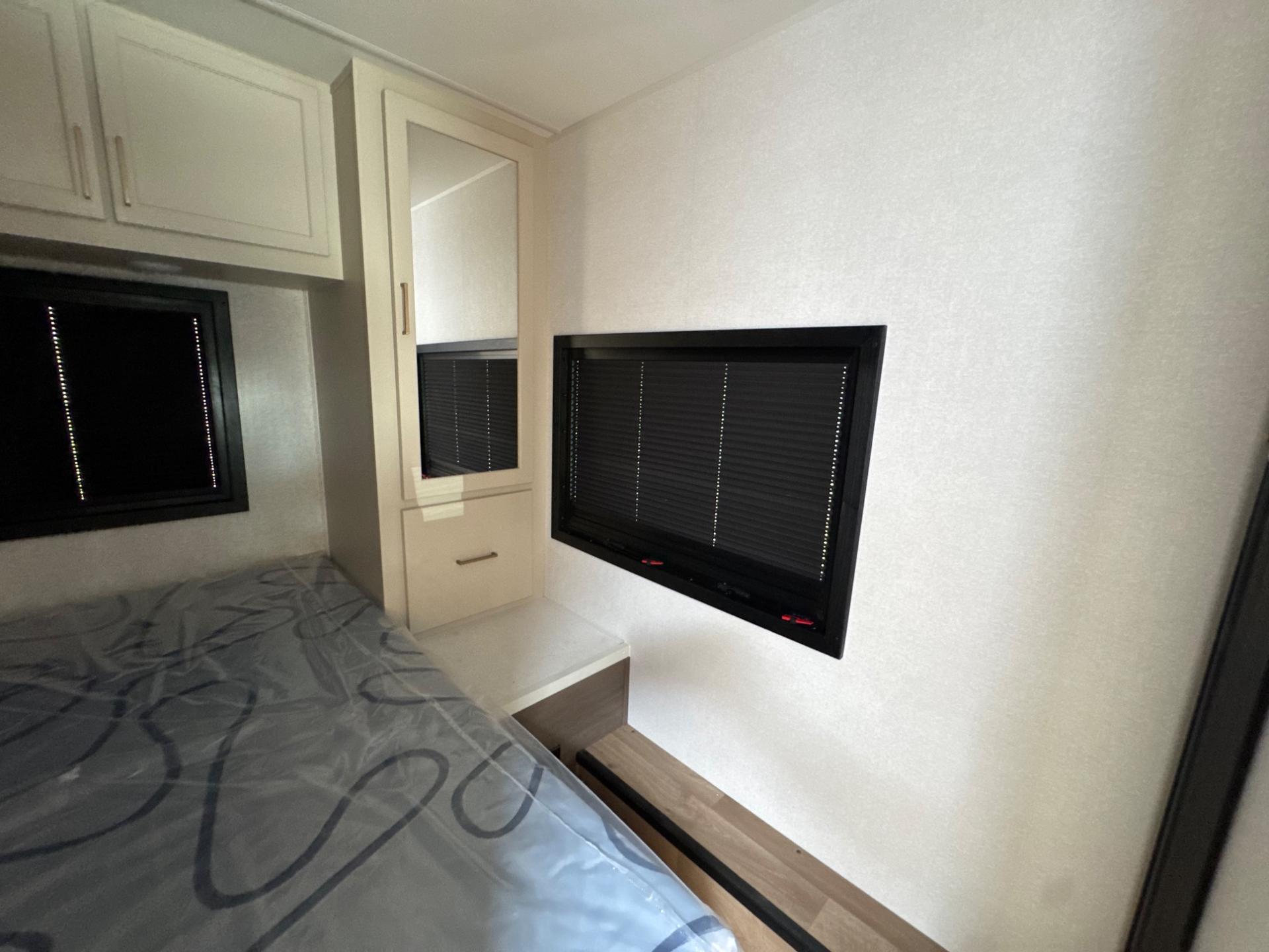 2026 East to West 2026 East to West College Avenue - thumbnail 20