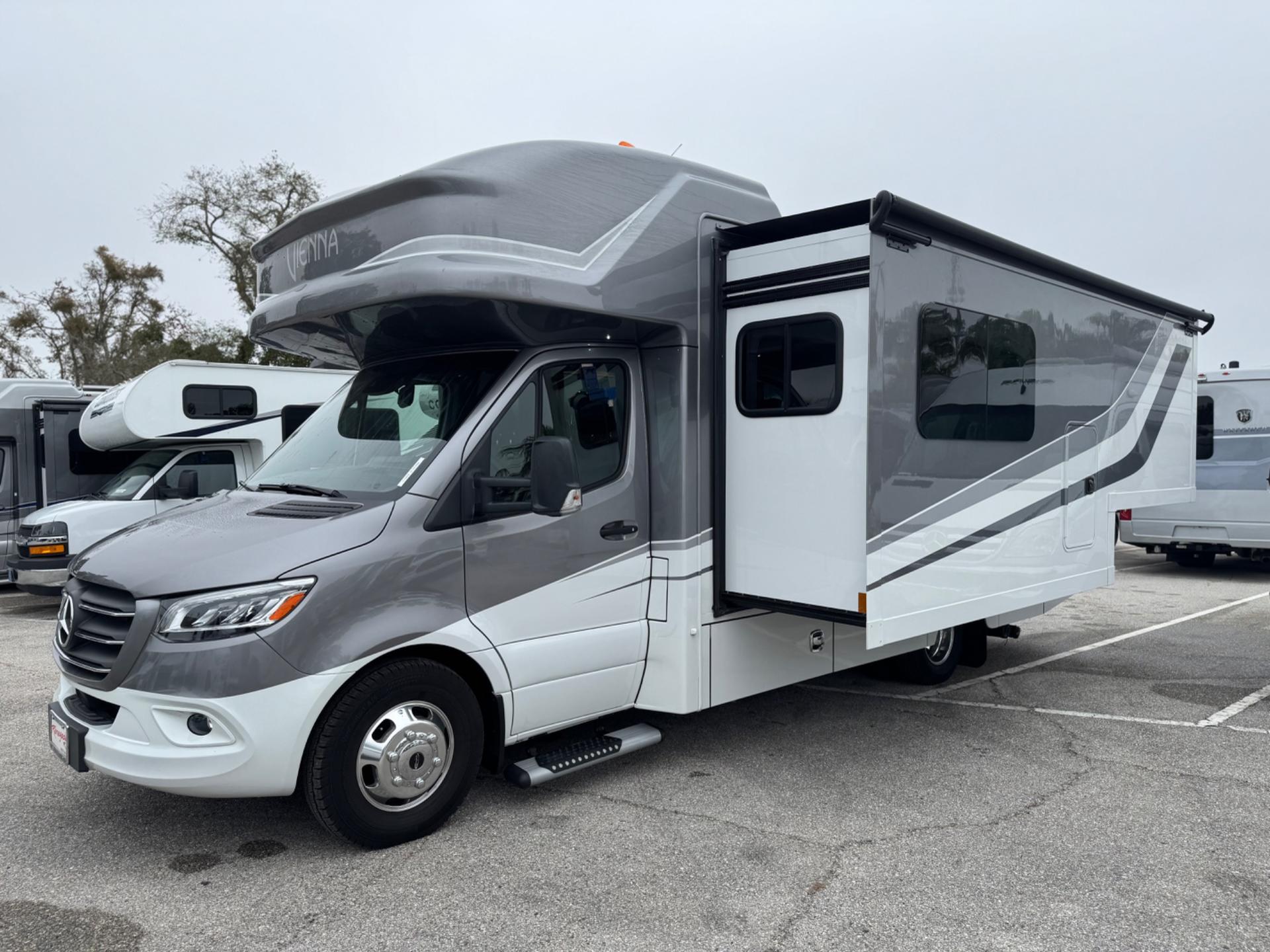 2024 Renegade RV 2024 Renegade RV Vienna - thumbnail 3