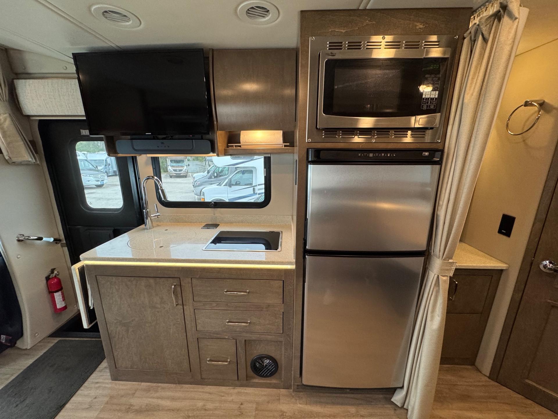 2024 Renegade RV 2024 Renegade RV Vienna - thumbnail 10