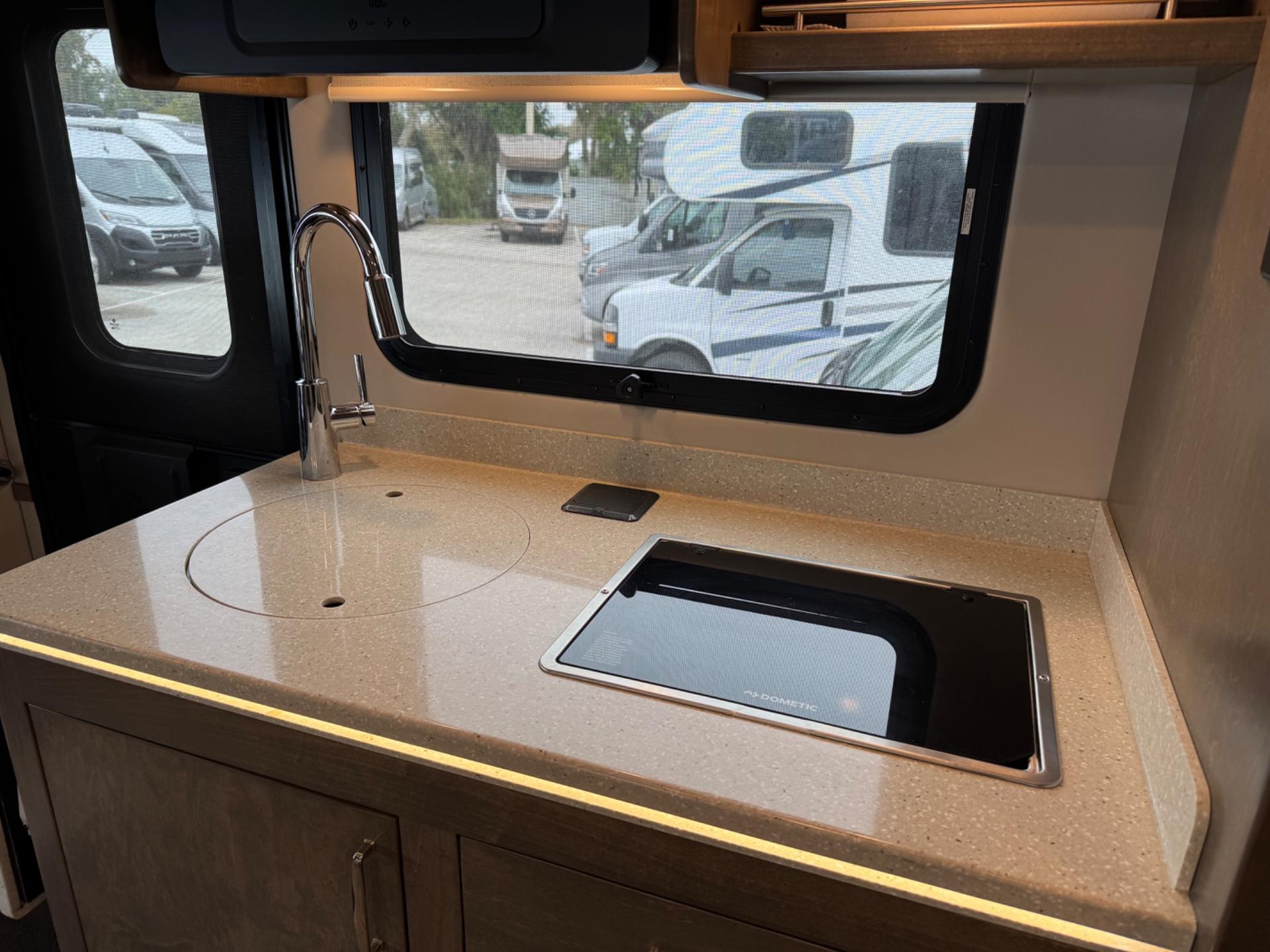 2024 Renegade RV 2024 Renegade RV Vienna - thumbnail 11