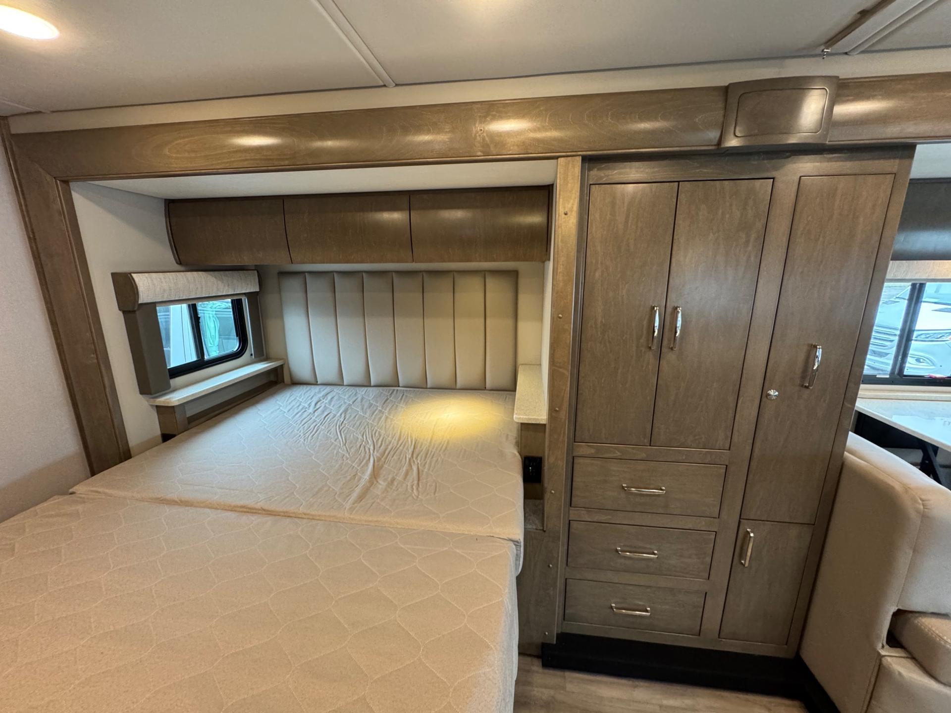 2024 Renegade RV 2024 Renegade RV Vienna - thumbnail 17