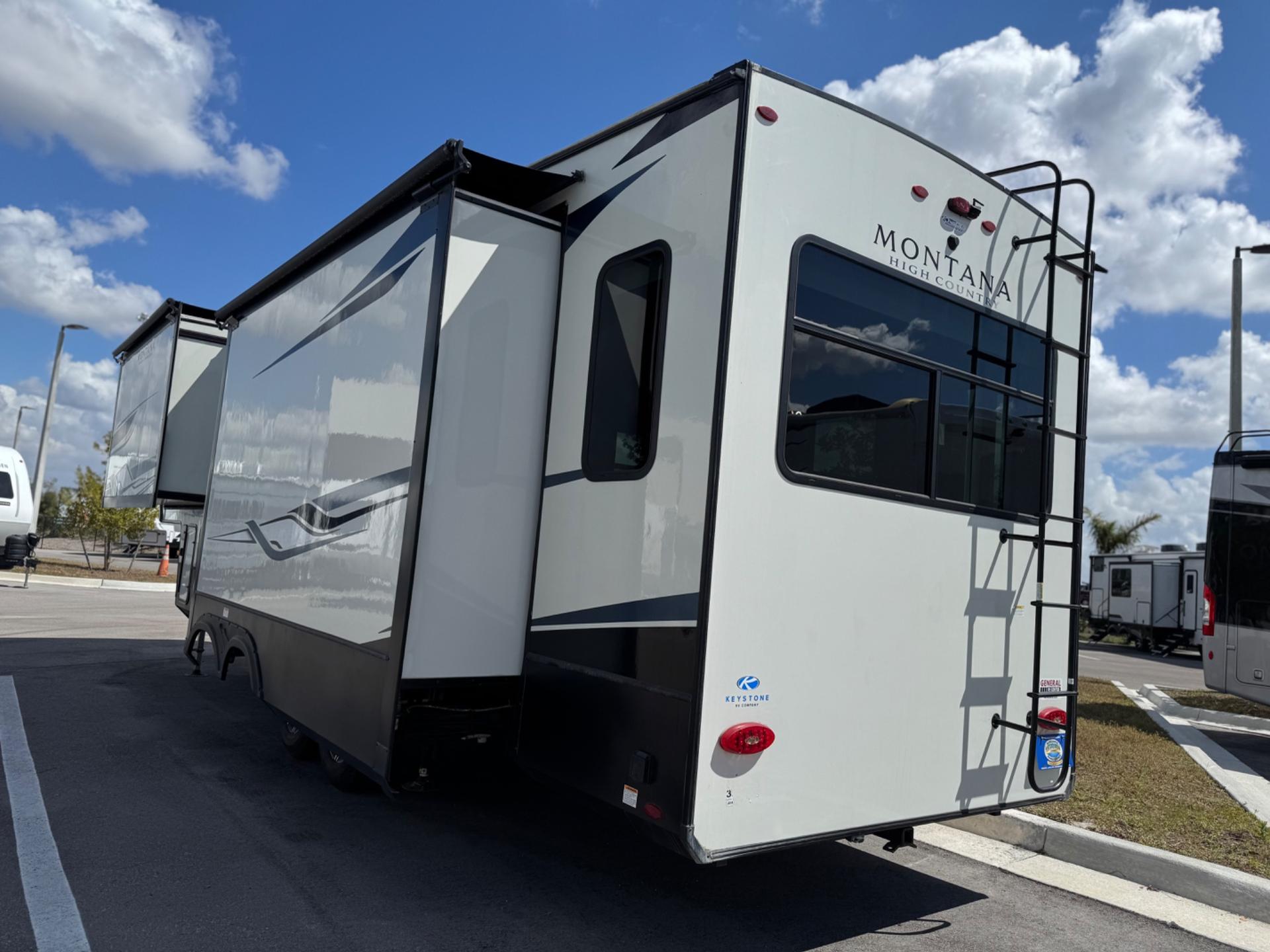 2022 Keystone 2022 Keystone Montana High Country - thumbnail 4