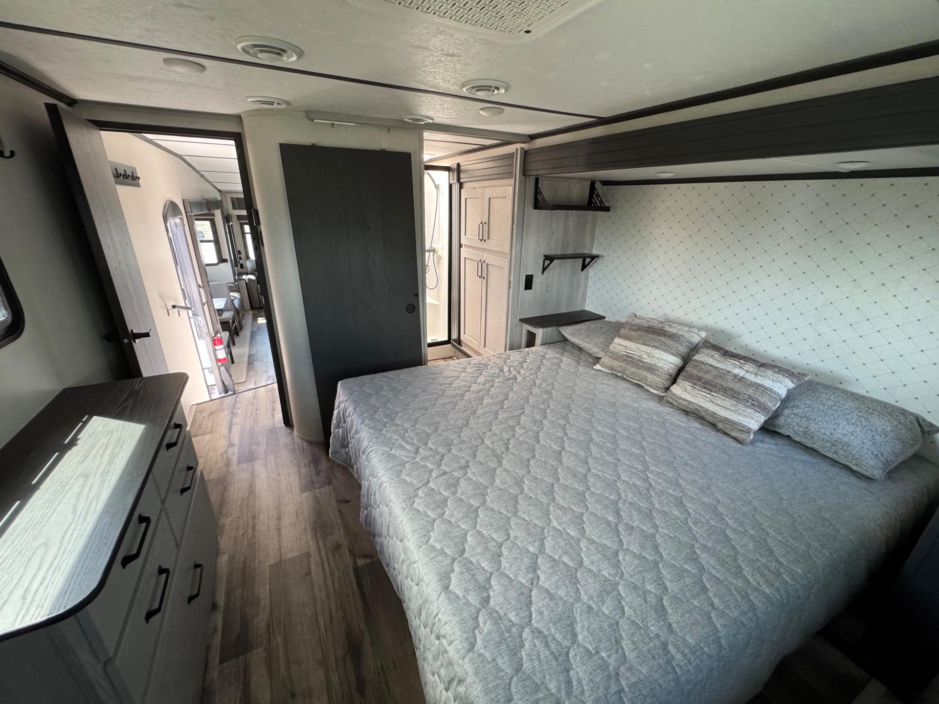 2022 Keystone 2022 Keystone Montana High Country - thumbnail 23