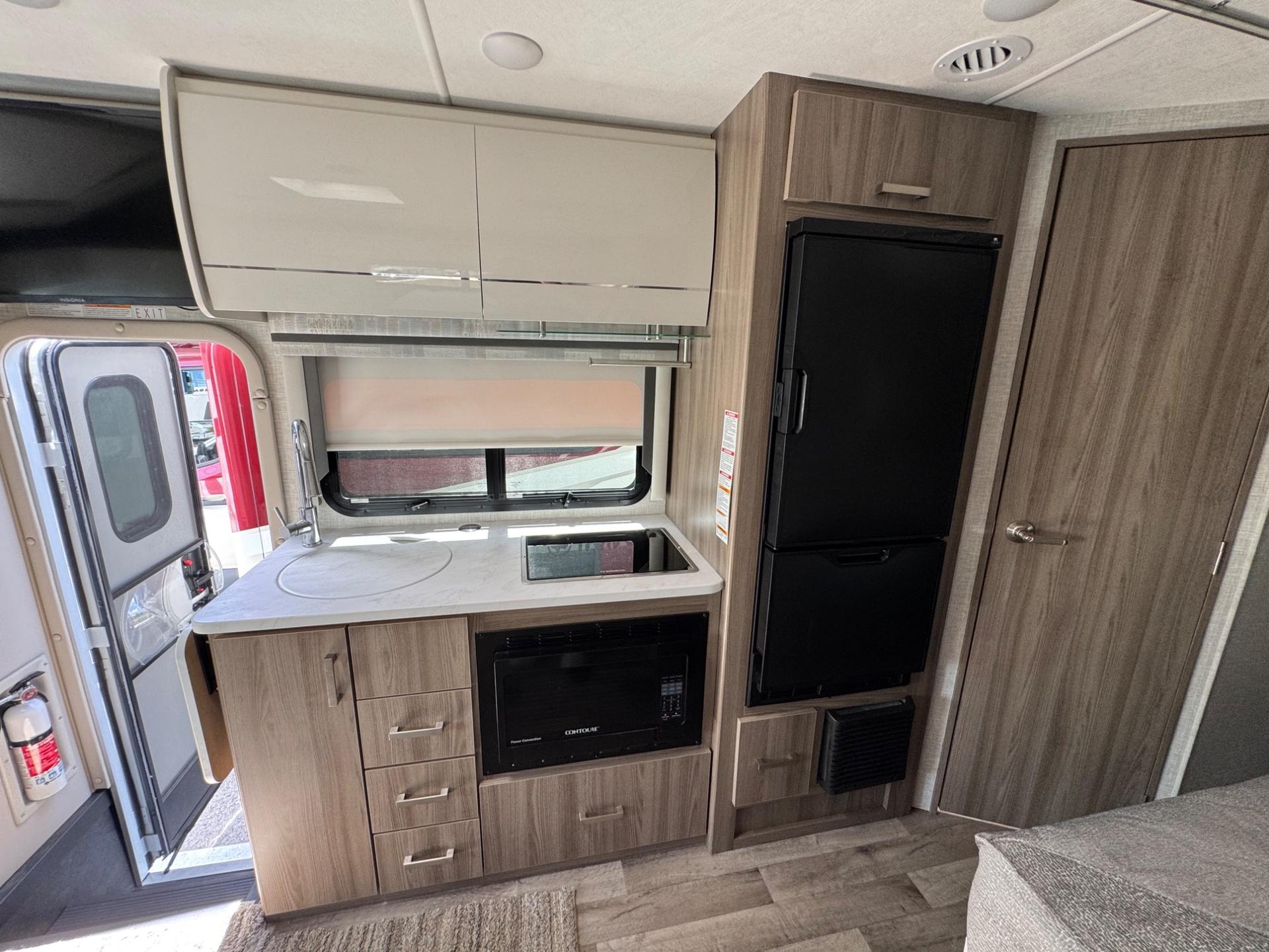 2025 Thor Motor Coach 2025 Thor Motor Coach Gemini - thumbnail 9