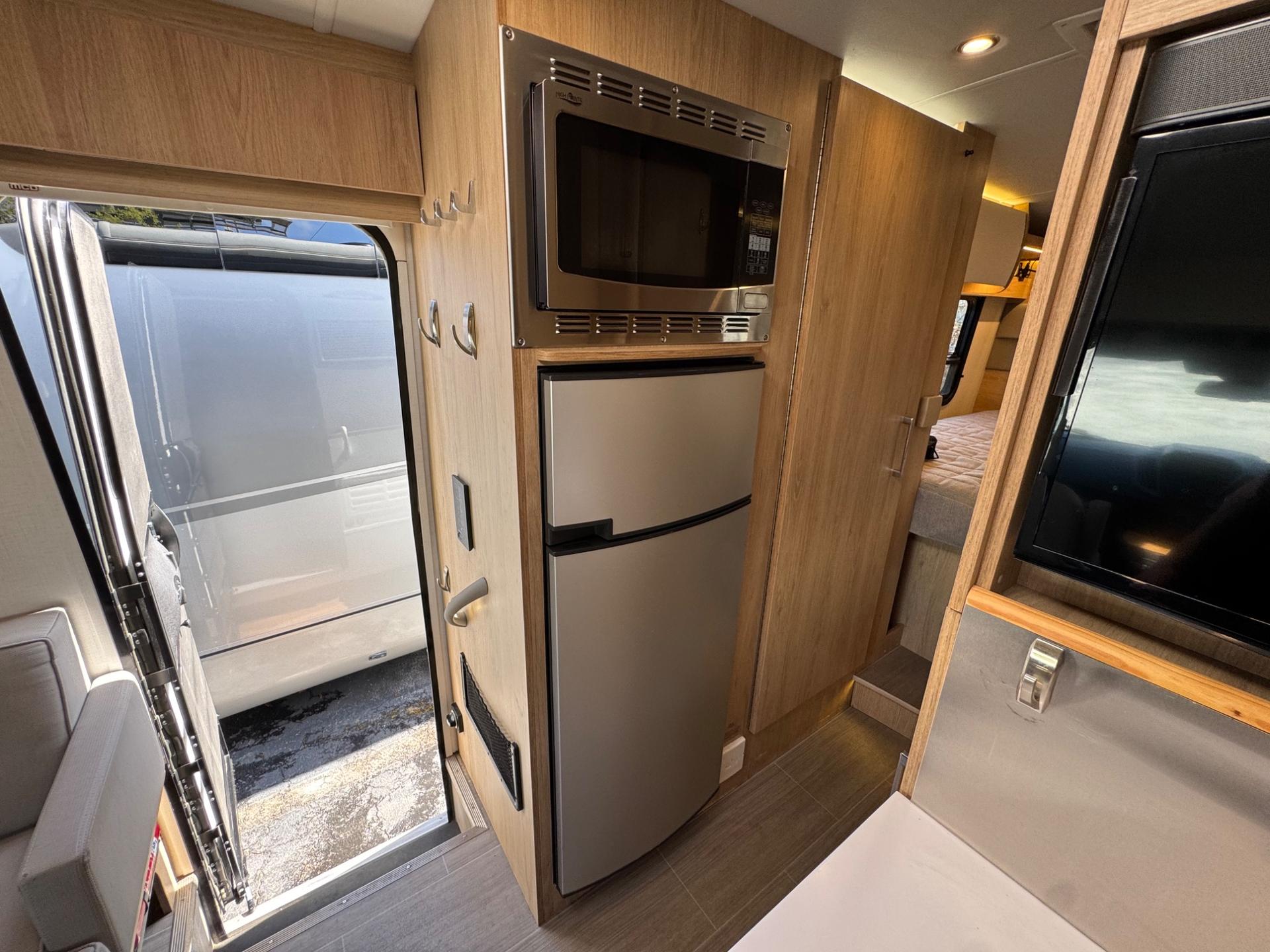 2019 Leisure Travel Vans 2019 Leisure Travel Vans Wonder - thumbnail 13