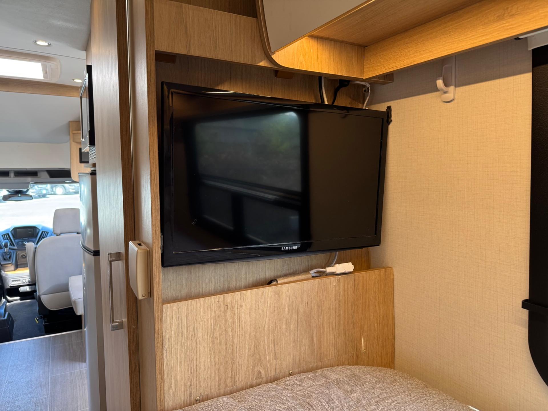 2019 Leisure Travel Vans 2019 Leisure Travel Vans Wonder - thumbnail 18