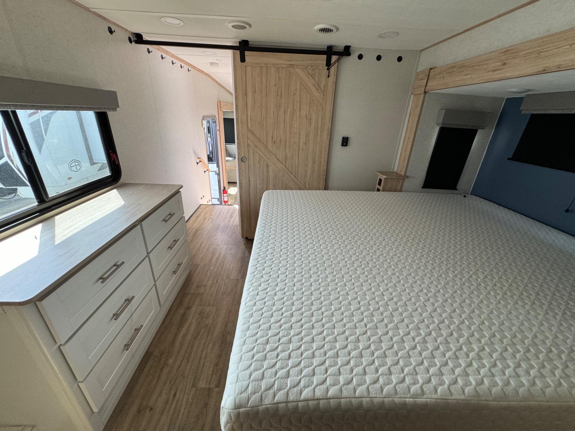 2022 Alliance RV 2022 Alliance RV Avenue - thumbnail 22