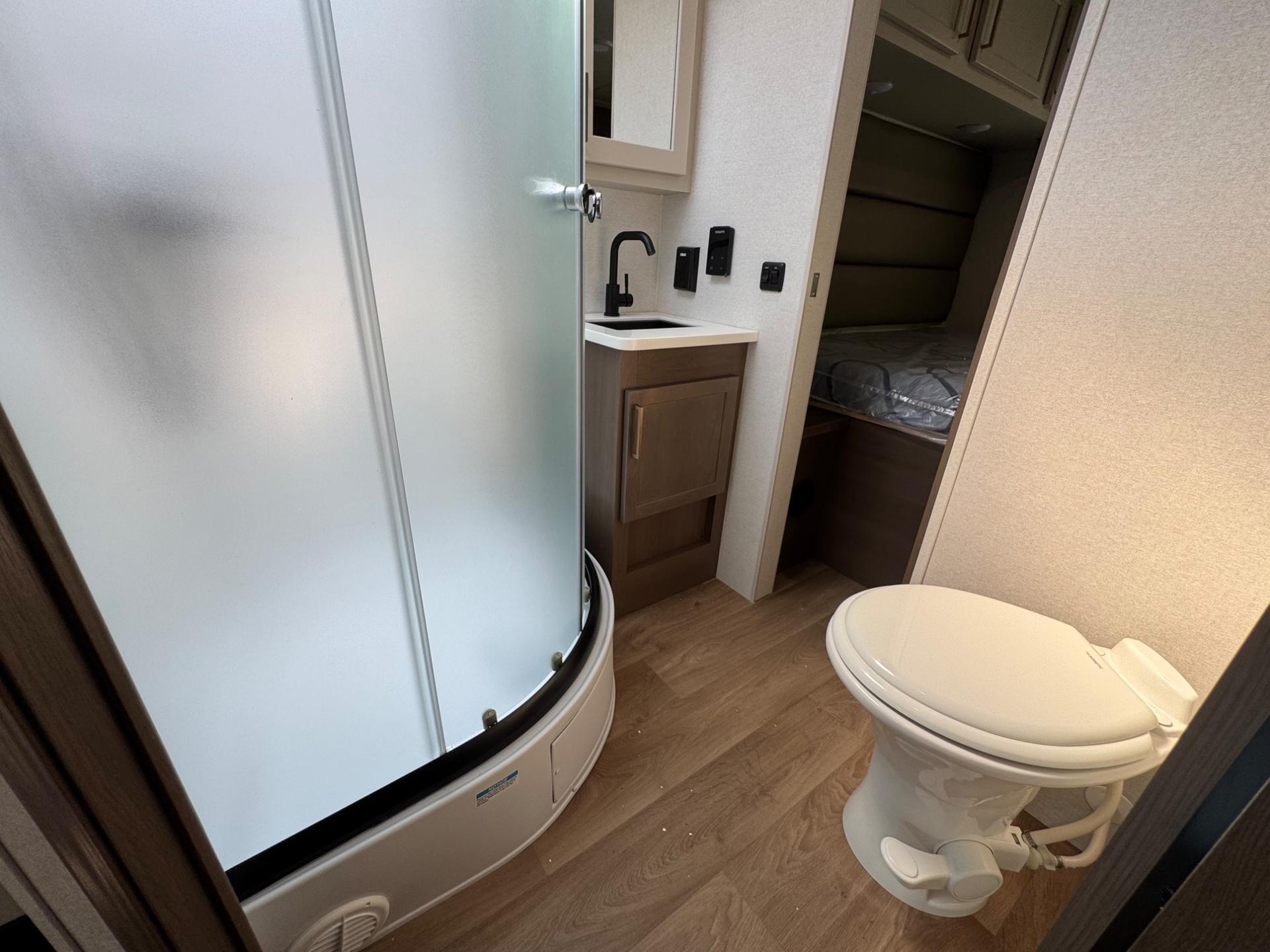 2026 East to West 2026 East to West College Avenue - thumbnail 22