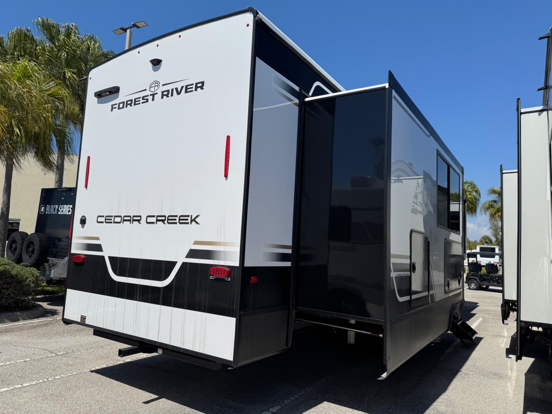 2026 Forest River 2026 Forest River Cedar Creek - thumbnail 5