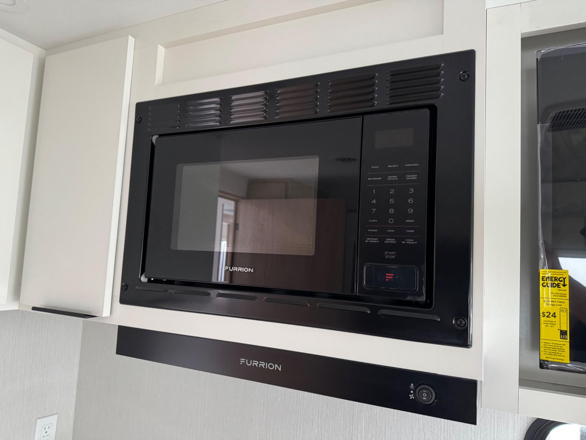 2026 Winnebago 2026 Winnebago Thrive - thumbnail 11