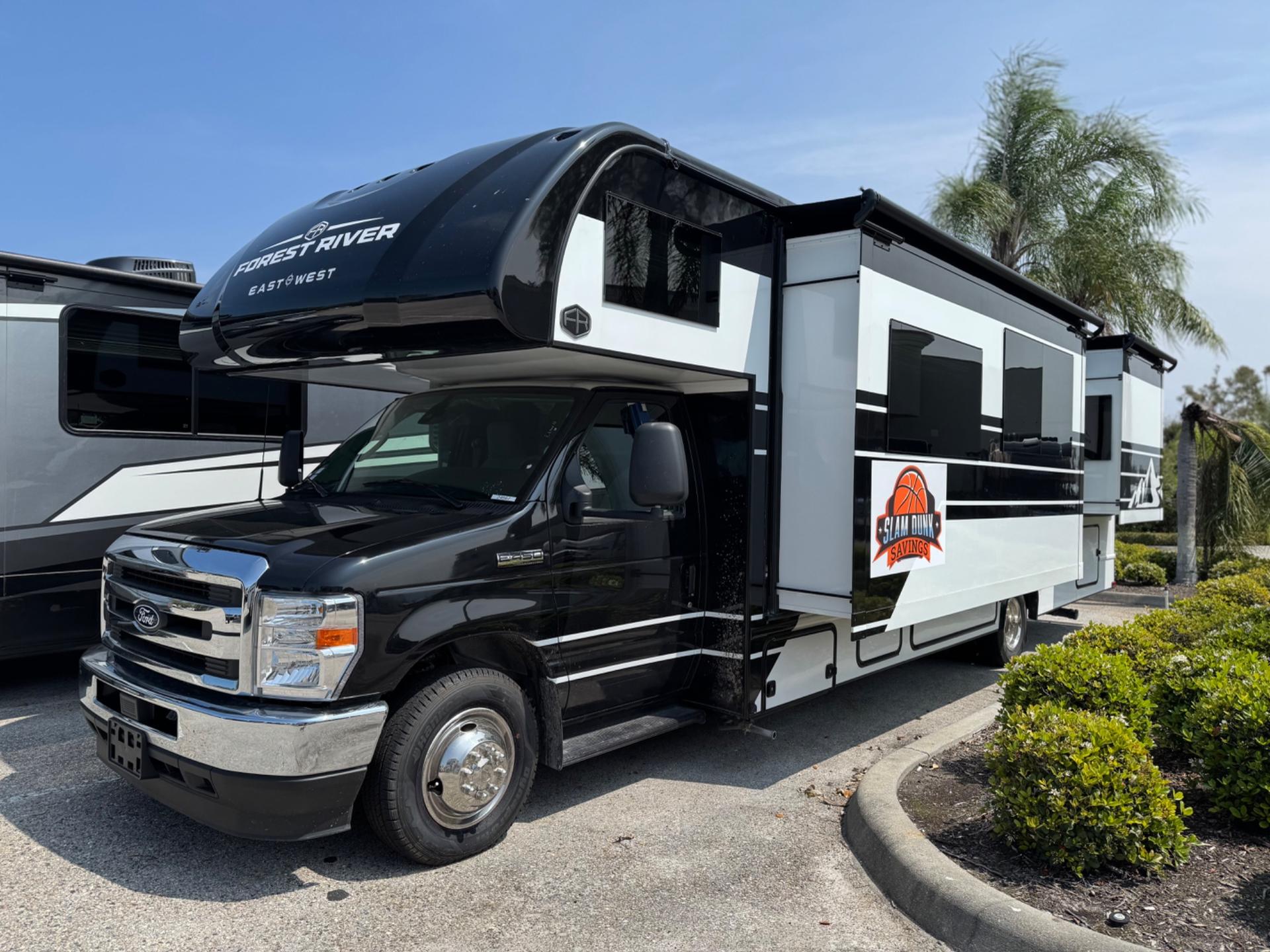 2026 East to West 2026 East to West College Avenue - thumbnail 3