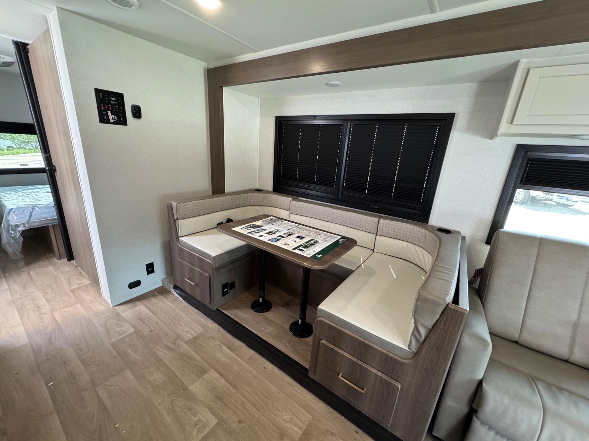 2026 East to West 2026 East to West College Avenue - thumbnail 14