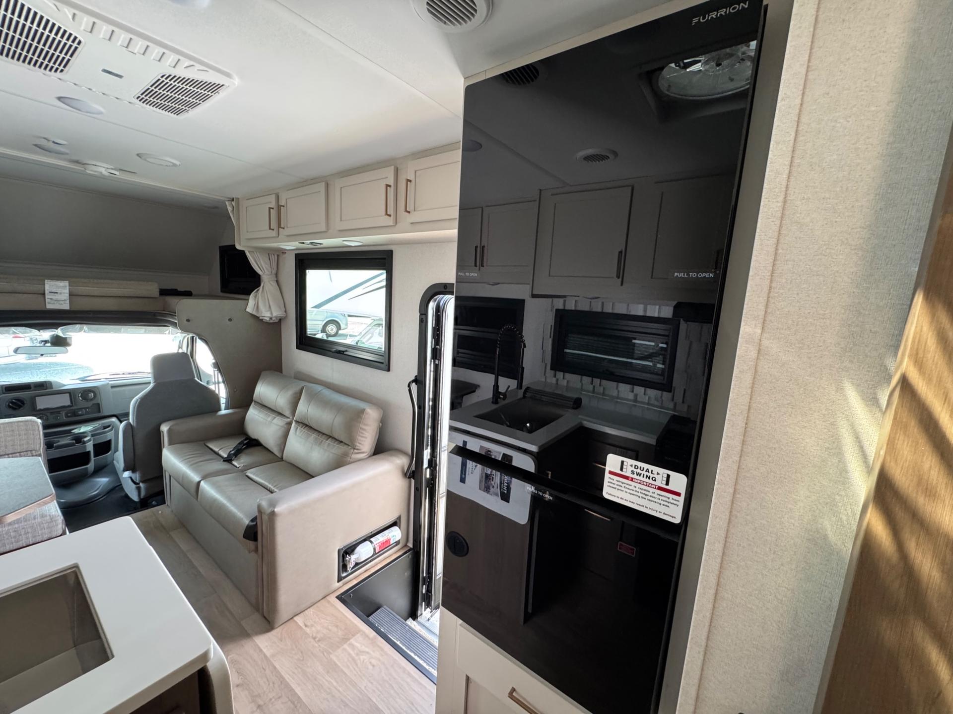 2026 East to West 2026 East to West College Avenue - thumbnail 11