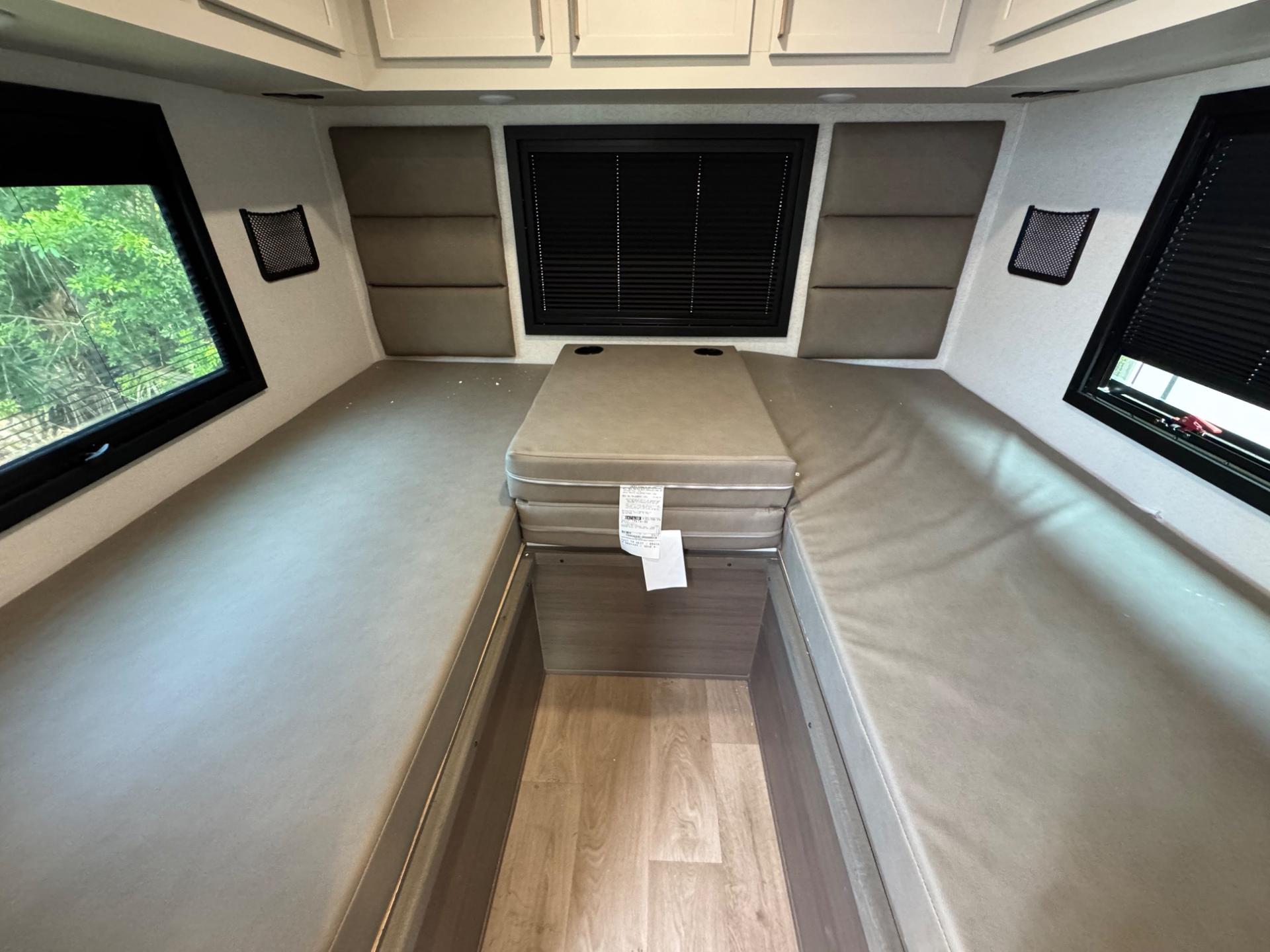 2026 East to West 2026 East to West College Avenue - thumbnail 16