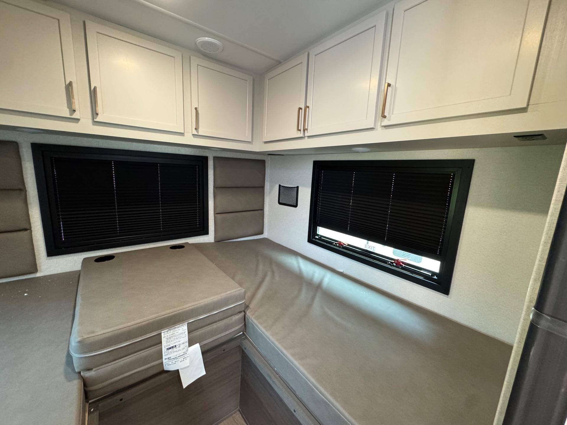 2026 East to West 2026 East to West College Avenue - thumbnail 17