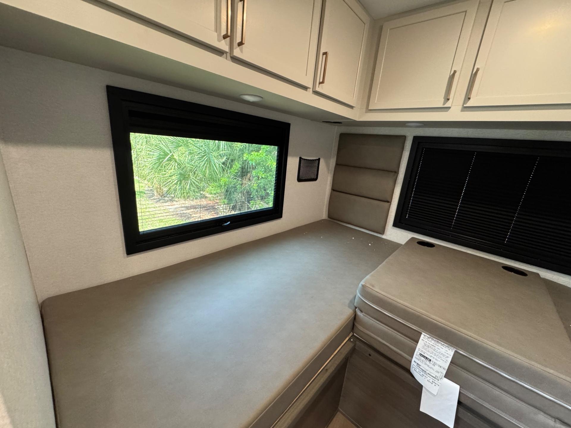 2026 East to West 2026 East to West College Avenue - thumbnail 18