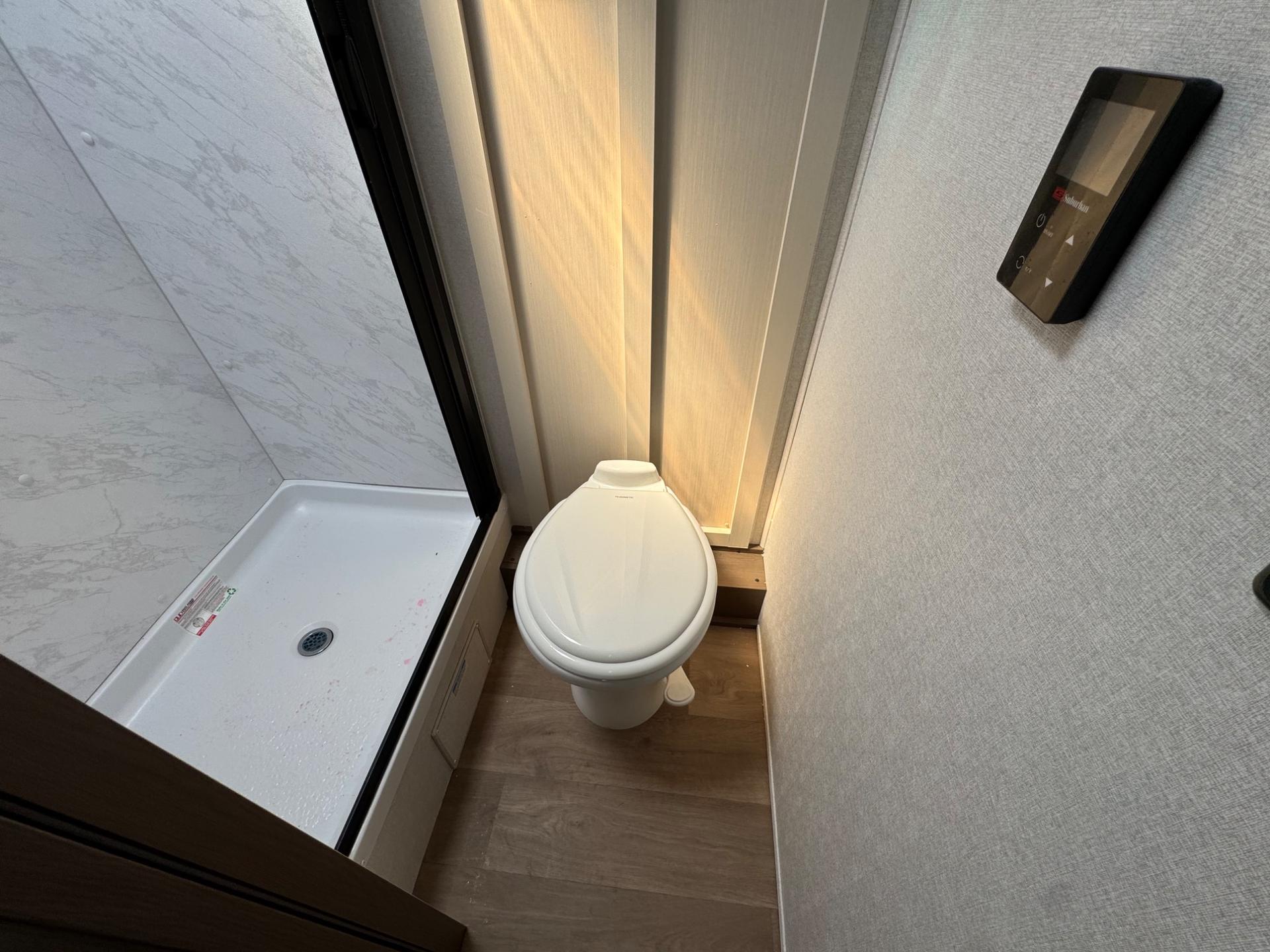 2026 East to West 2026 East to West College Avenue - thumbnail 21