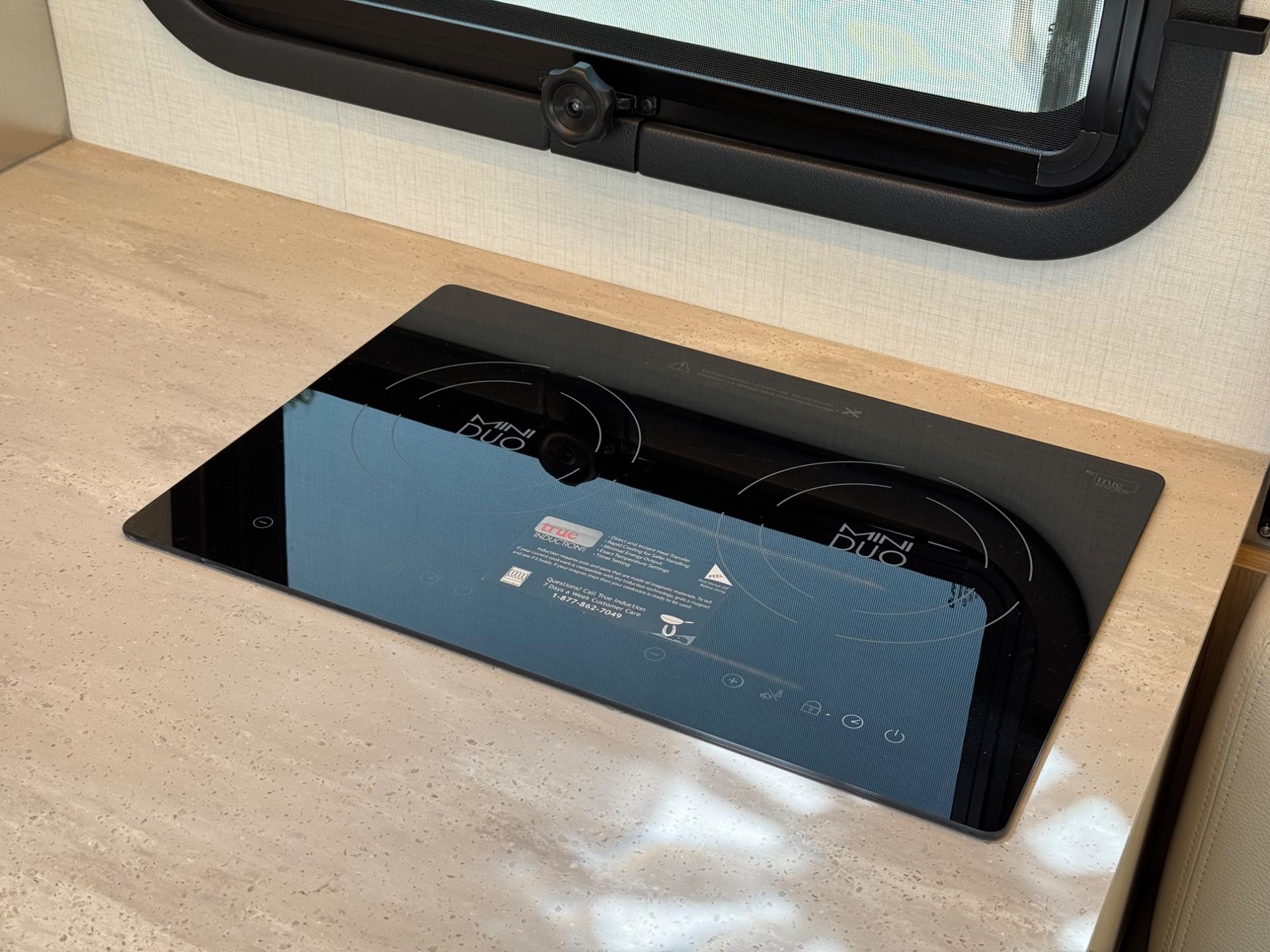 2026 Leisure Travel Vans 2026 Leisure Travel Vans Wonder - thumbnail 10