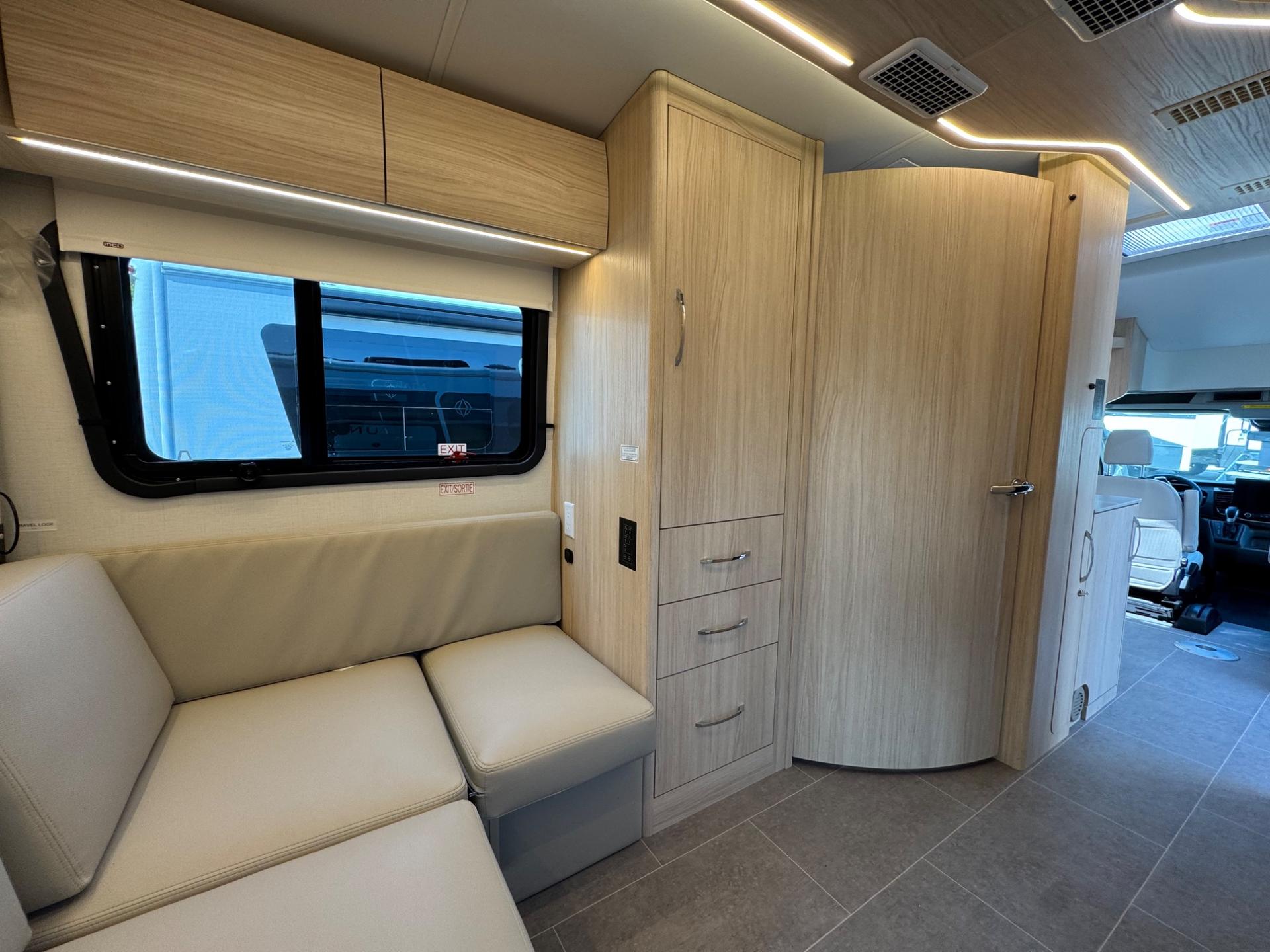 2026 Leisure Travel Vans 2026 Leisure Travel Vans Wonder - thumbnail 18