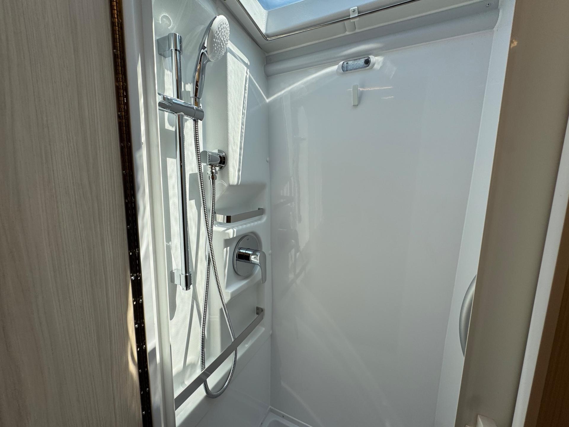 2026 Leisure Travel Vans 2026 Leisure Travel Vans Wonder - thumbnail 20