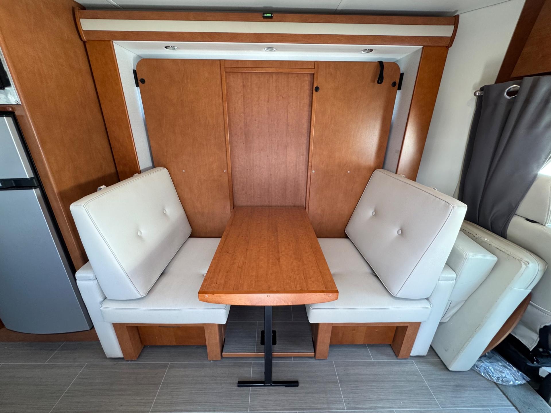 2018 Leisure Travel Vans 2018 Leisure Travel Vans Unity - thumbnail 13