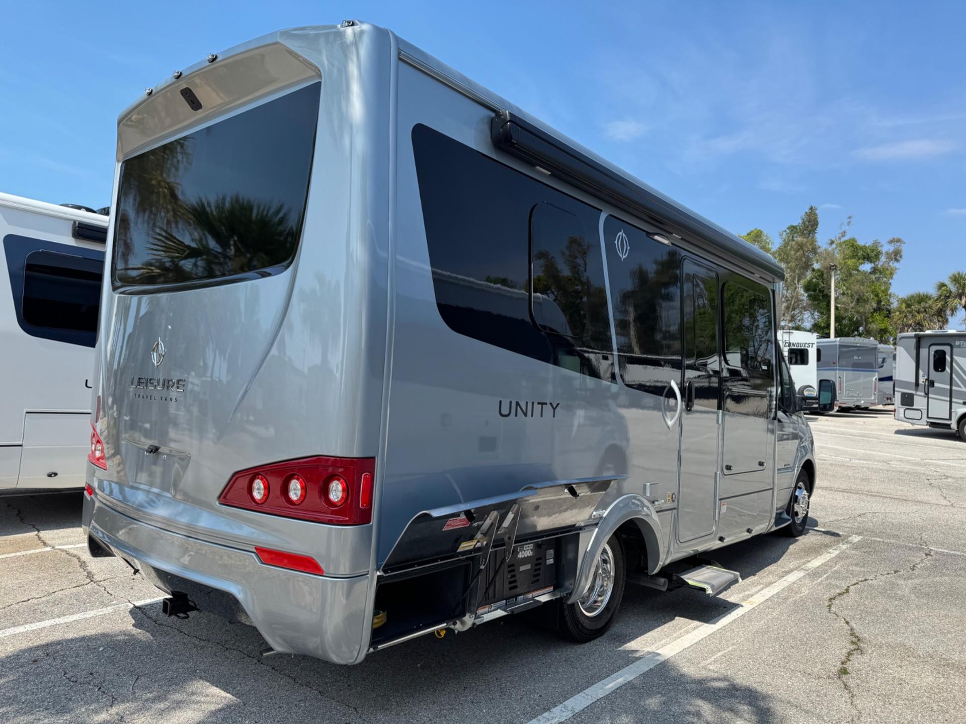 2026 Leisure Travel Vans 2026 Leisure Travel Vans Unity - thumbnail 5