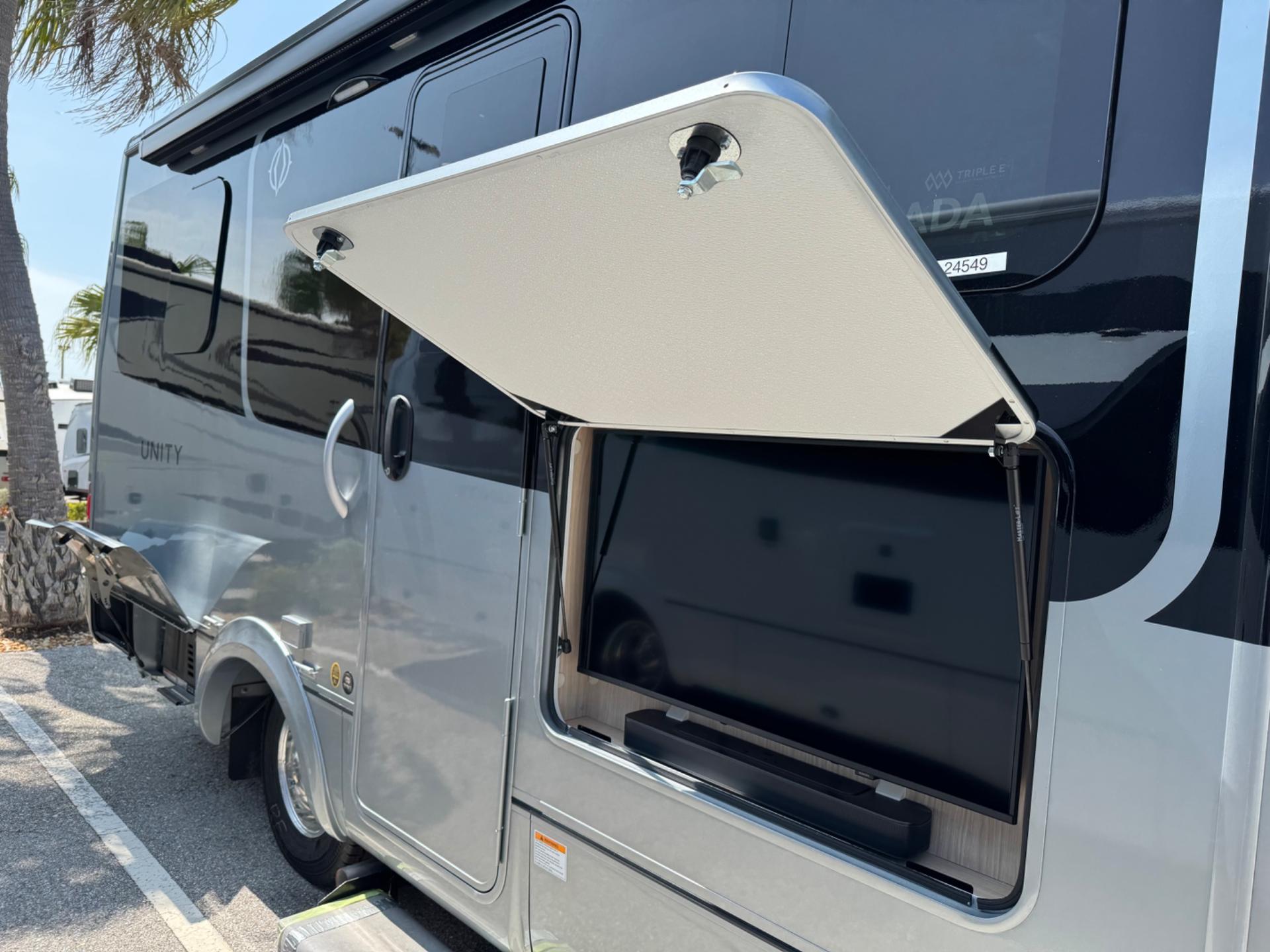 2026 Leisure Travel Vans 2026 Leisure Travel Vans Unity - thumbnail 27