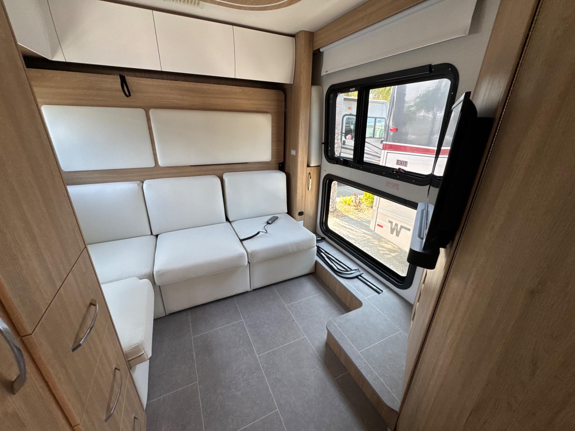 2026 Leisure Travel Vans 2026 Leisure Travel Vans Unity - thumbnail 13