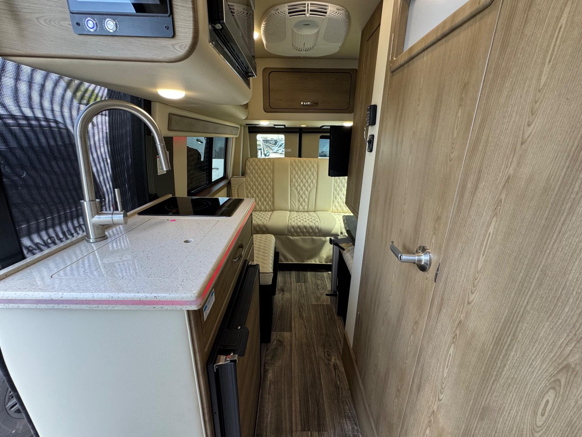 2025 Midwest Automotive Designs 2025 Midwest Automotive Designs Patriot - thumbnail 7