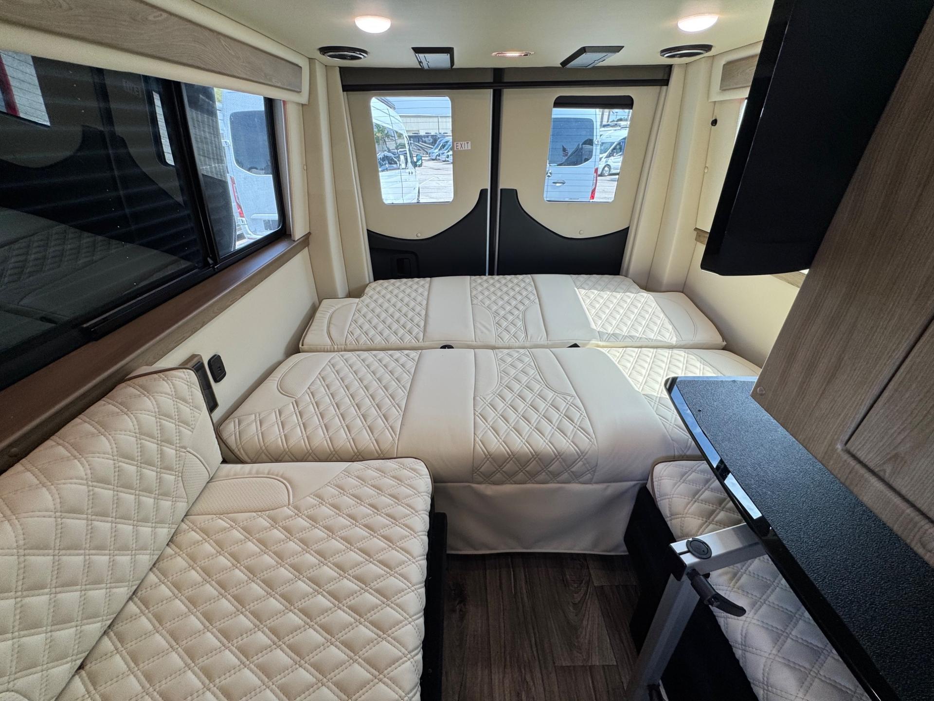 2025 Midwest Automotive Designs 2025 Midwest Automotive Designs Patriot - thumbnail 16