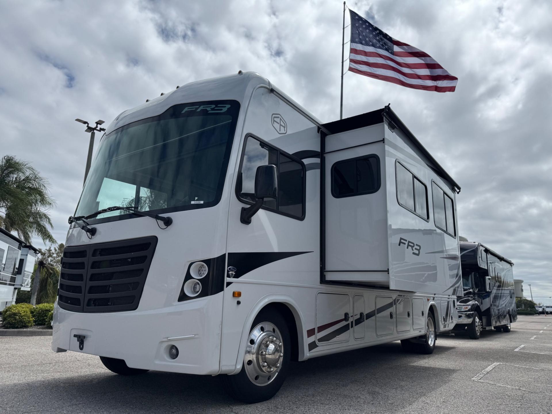 2026 Forest River 2026 Forest River FR3 - thumbnail 3