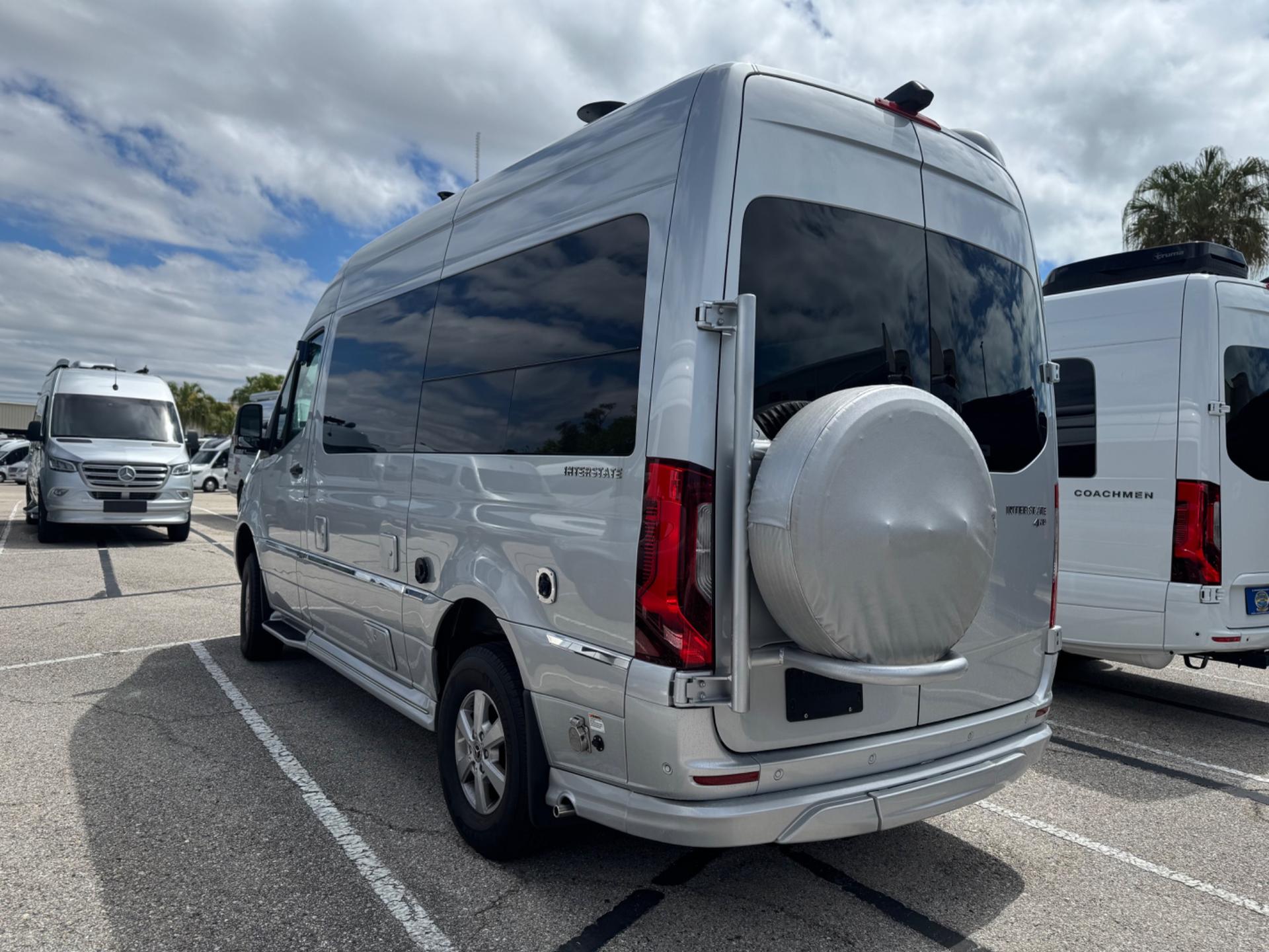 2023 Airstream 2023 Airstream Interstate - thumbnail 4