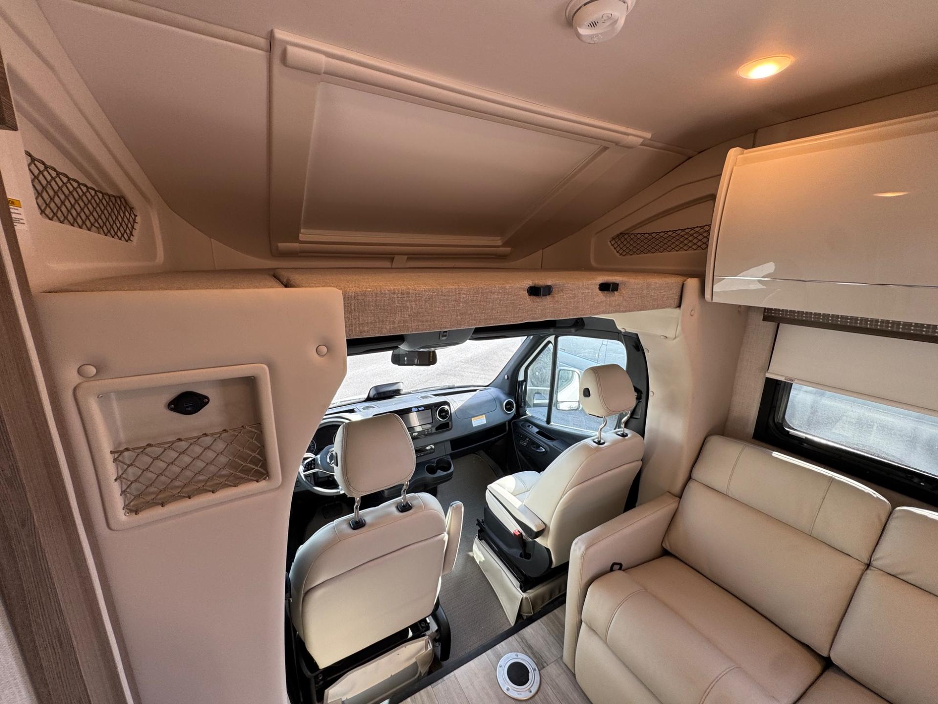 2026 Thor Motor Coach 2026 Thor Motor Coach Tiburon - thumbnail 16