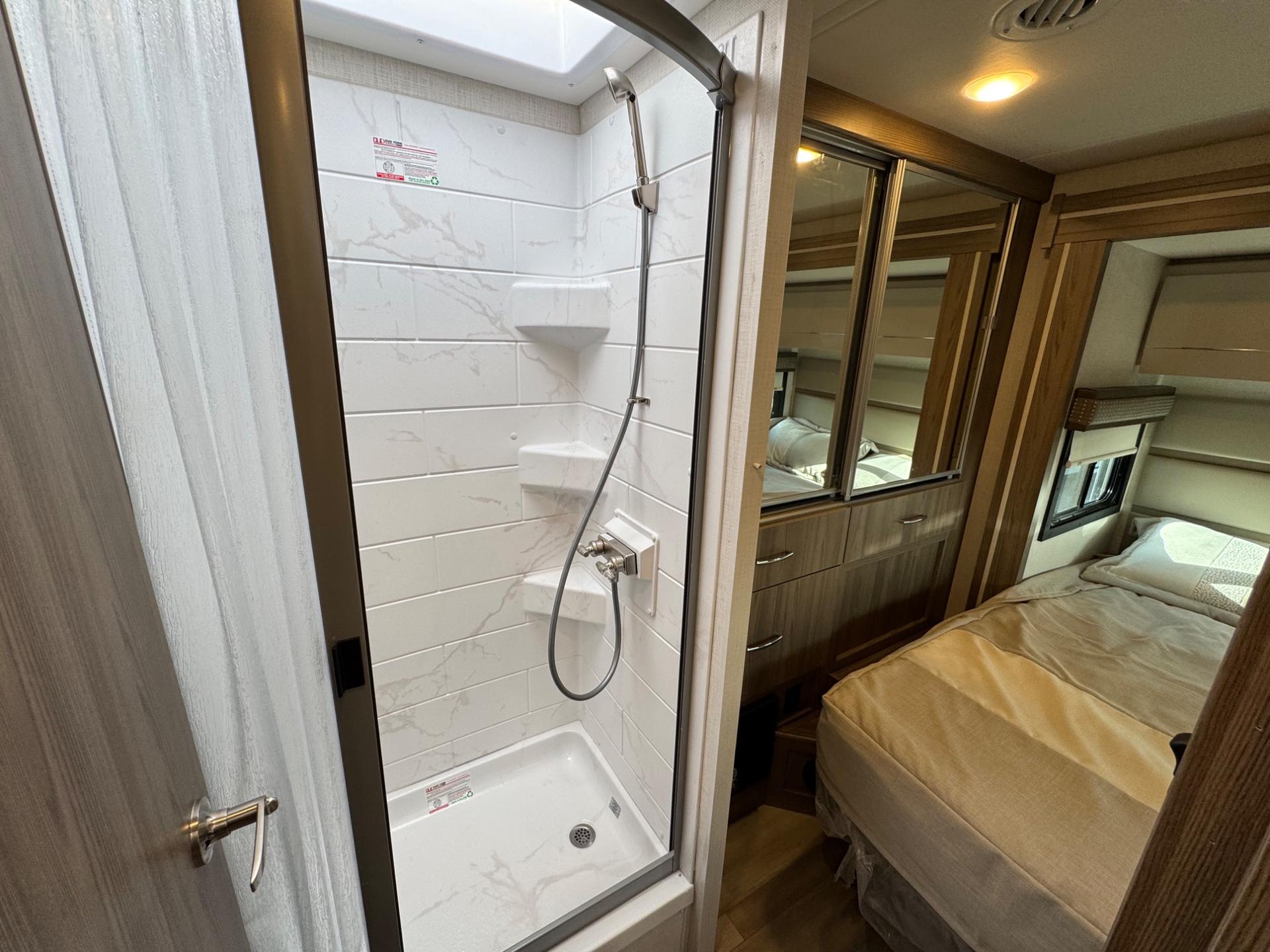 2026 Thor Motor Coach 2026 Thor Motor Coach Tiburon - thumbnail 25