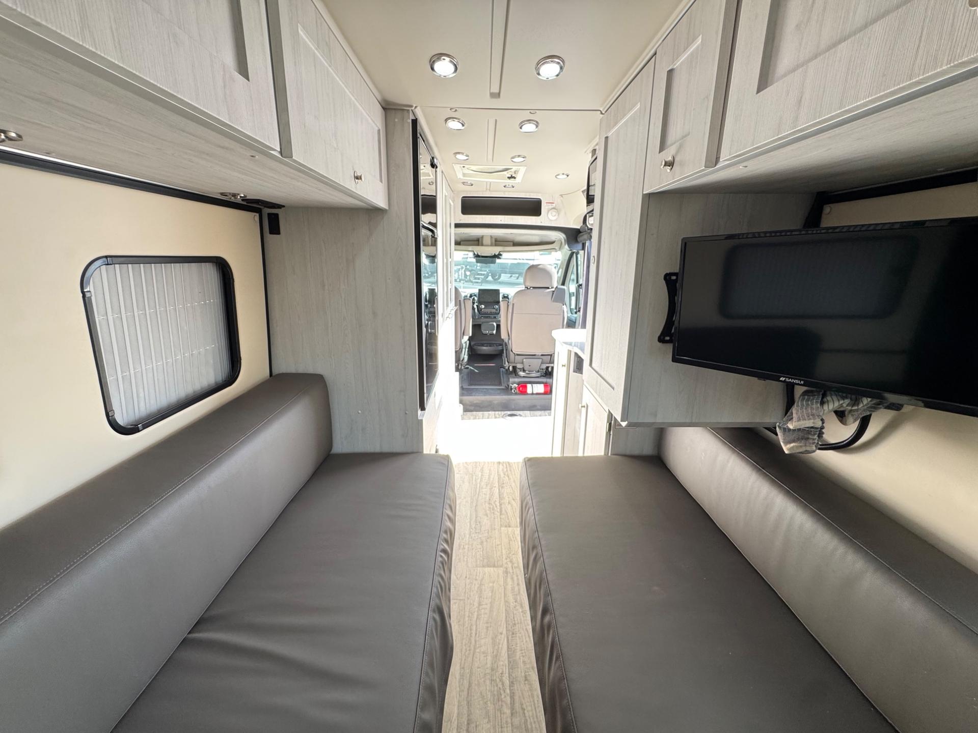 2023 Roadtrek 2023 Roadtrek Chase - thumbnail 7